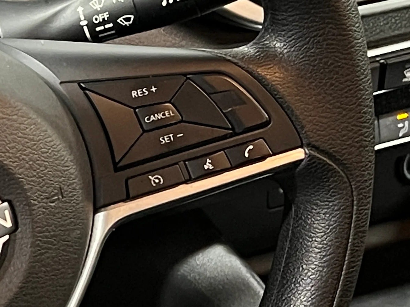 2025 Nissan Altima SV - Photo 14