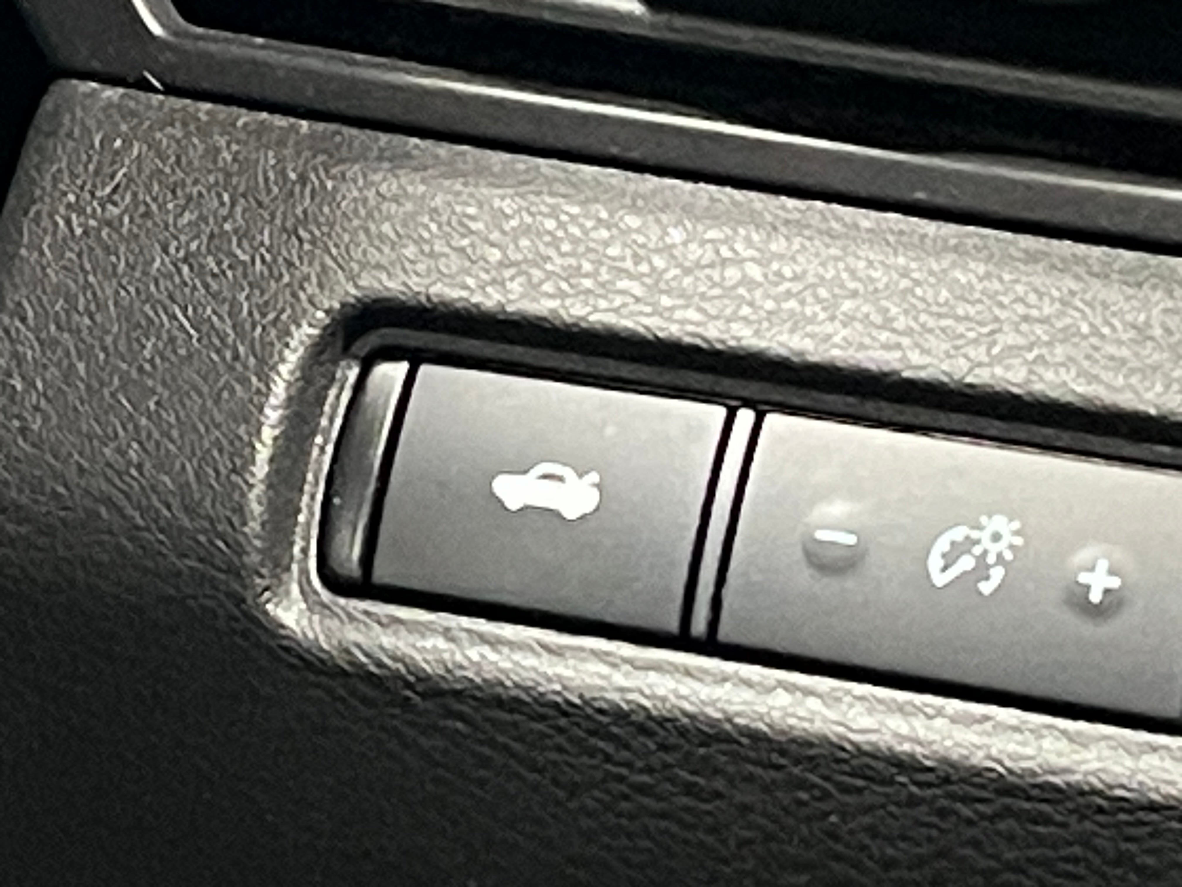 2025 Nissan Altima SV - Photo 16