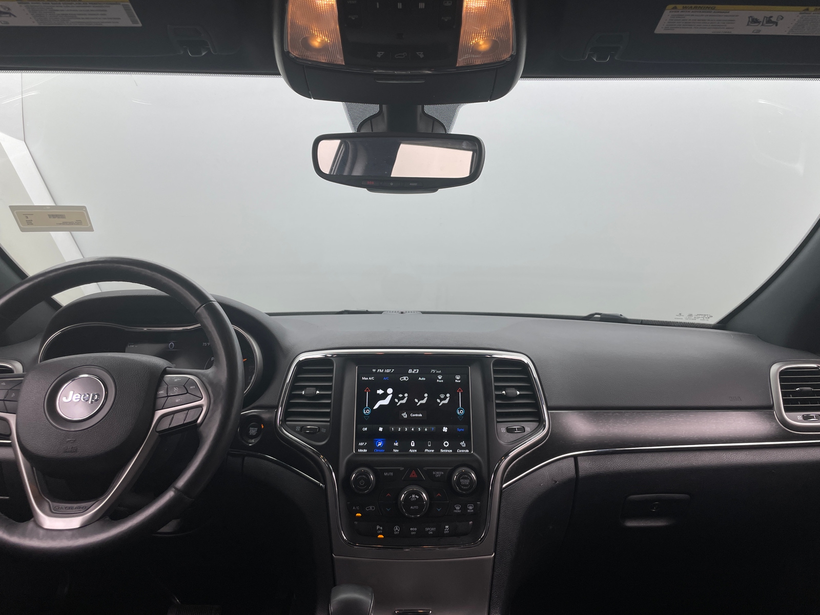 Thumbnail: 2018 Jeep Grand Cherokee - 3
