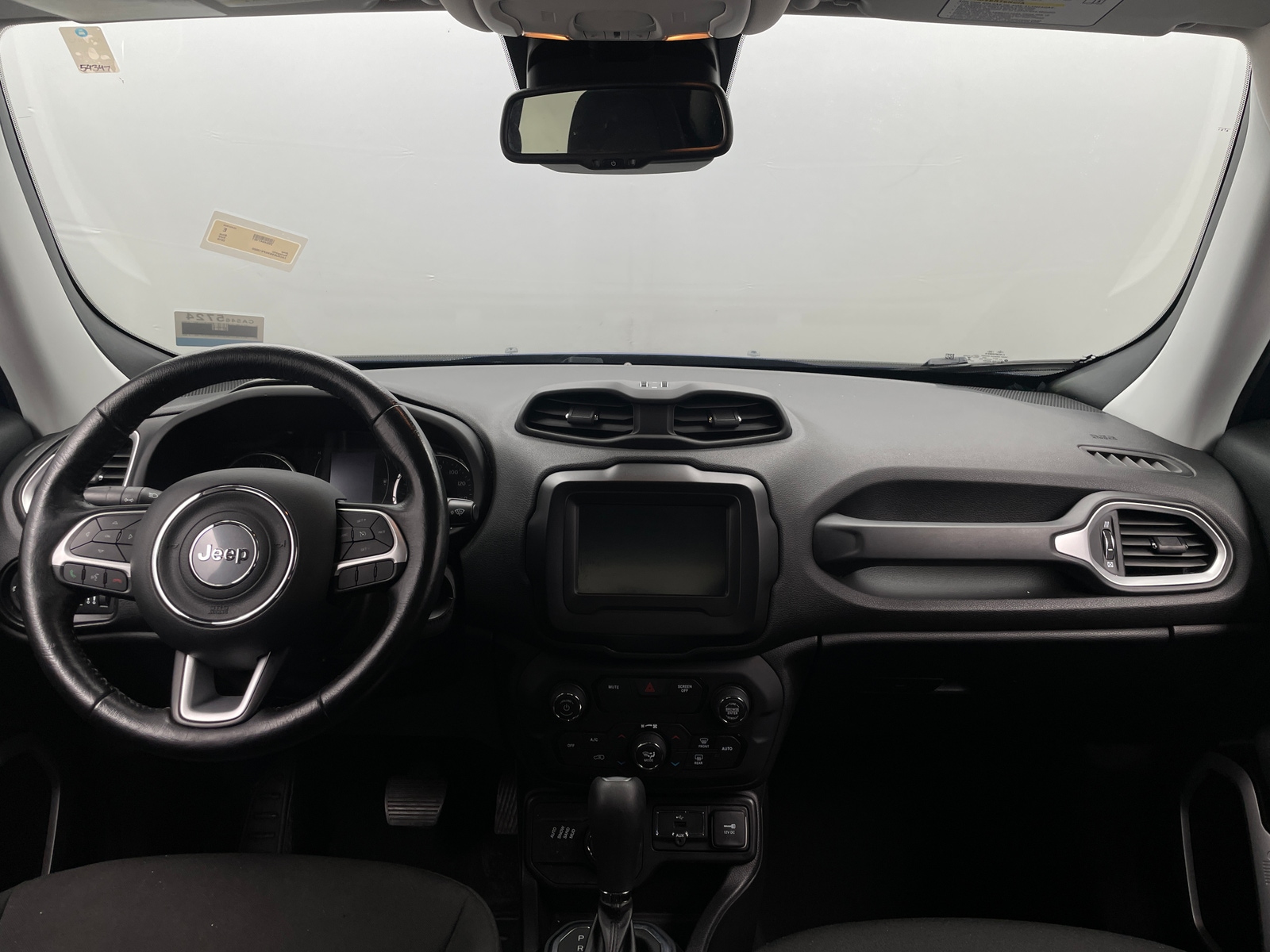 Thumbnail: 2019 Jeep Renegade - 3