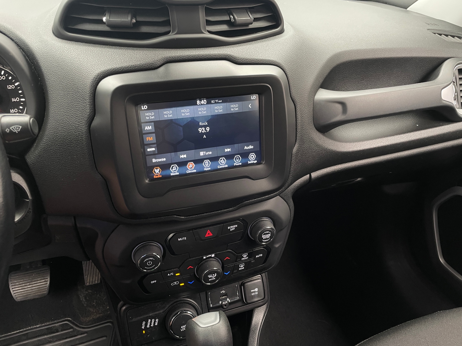 Thumbnail: 2019 Jeep Renegade - 4