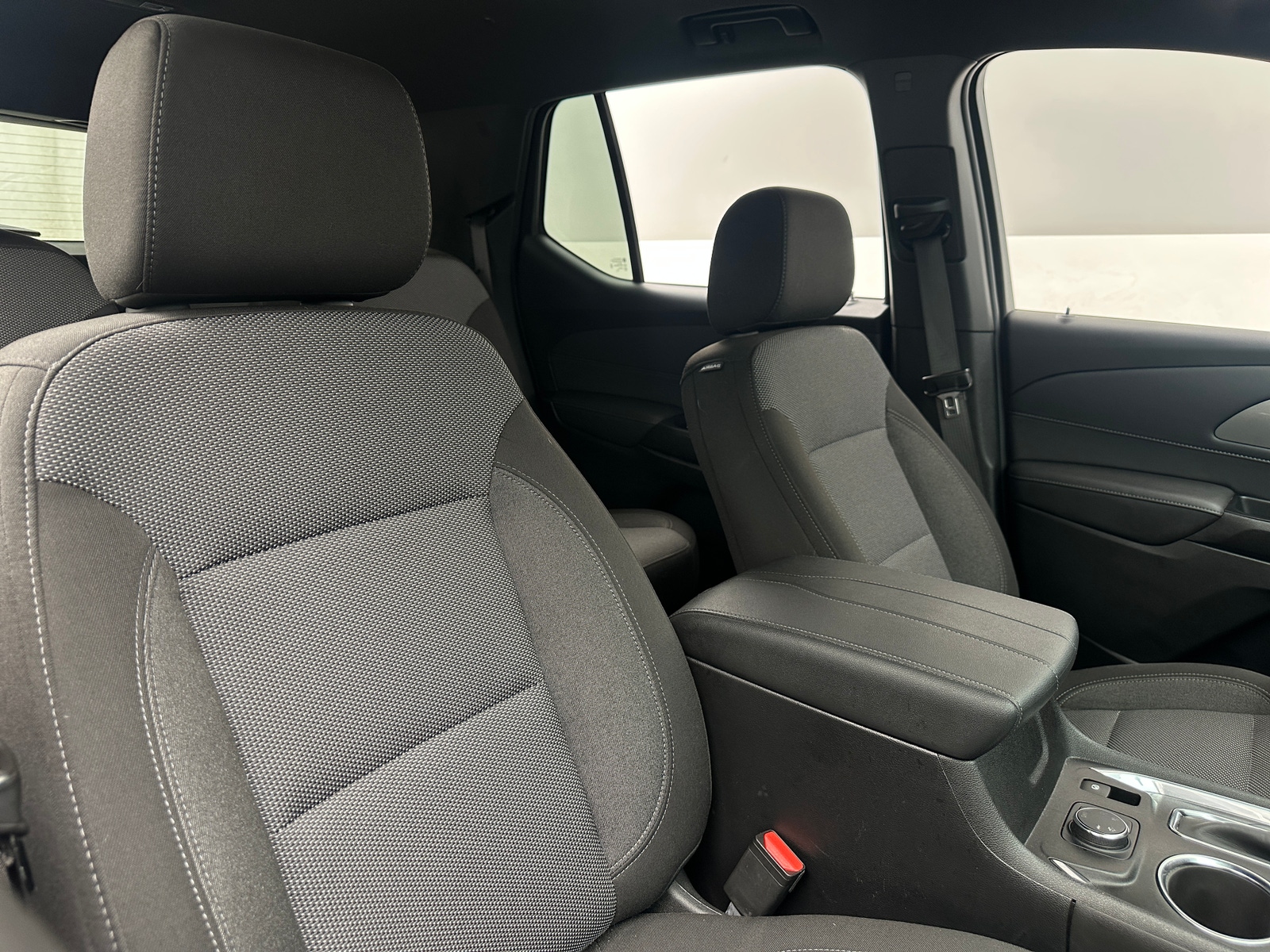 Thumbnail: 2023 Chevrolet Traverse - 2