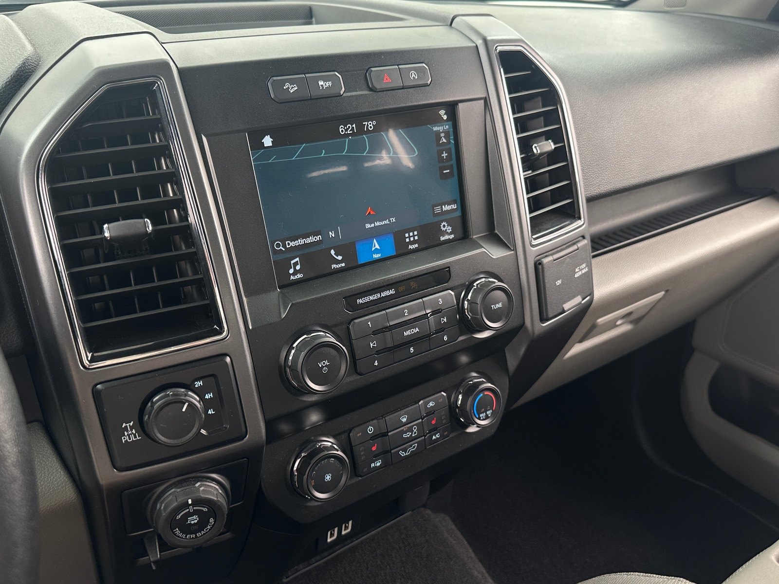 Thumbnail: 2019 Ford Econoline - 4