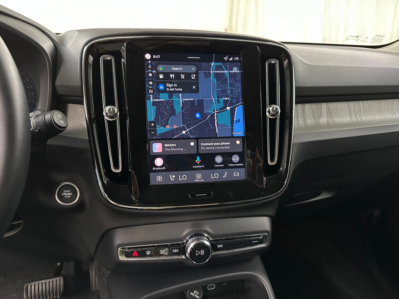 Thumbnail: 2026 Volvo XC40 - 3