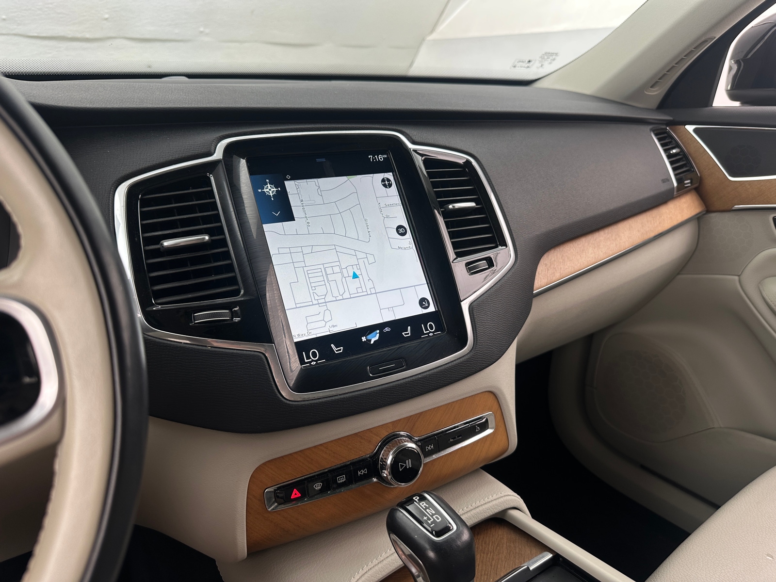 Thumbnail: 2021 Volvo XC90 - 3