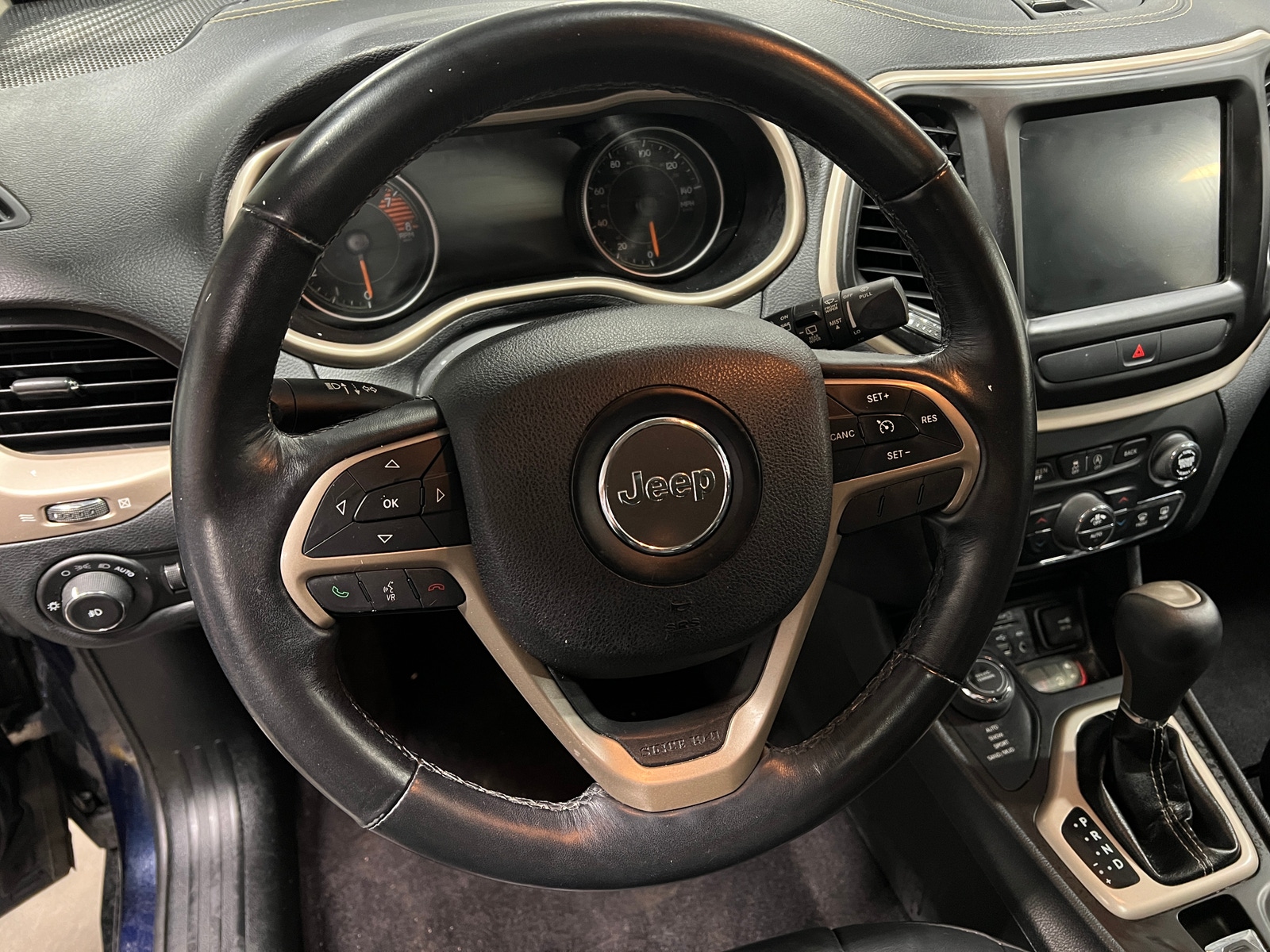 Thumbnail: 2016 Jeep Cherokee - 4