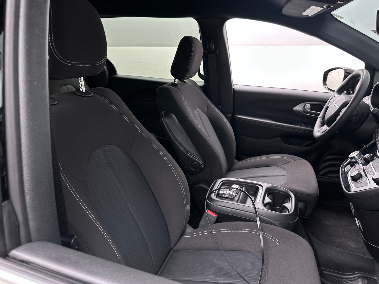 Thumbnail: 2024 Chrysler Pacifica - 2