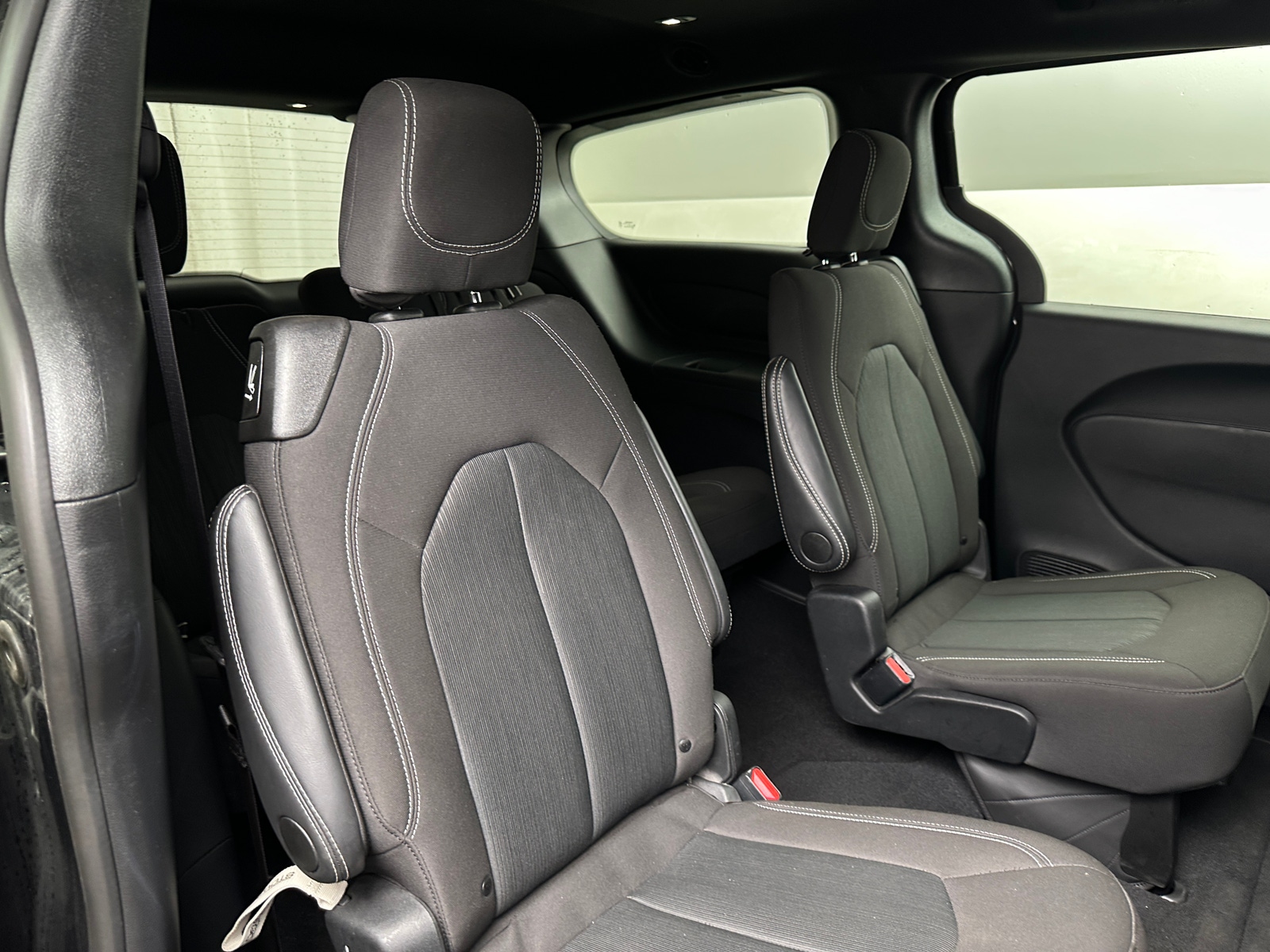 Thumbnail: 2024 Chrysler Pacifica - 6