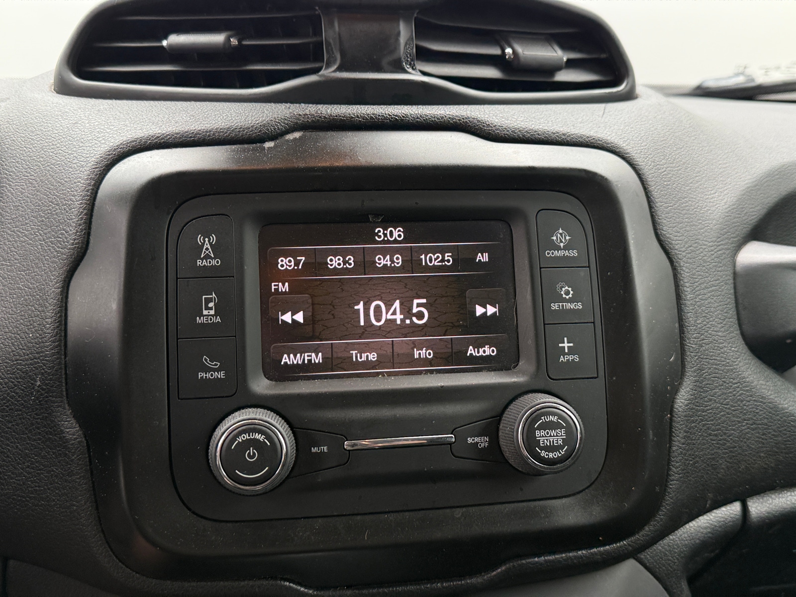 Thumbnail: 2018 Jeep Renegade - 4