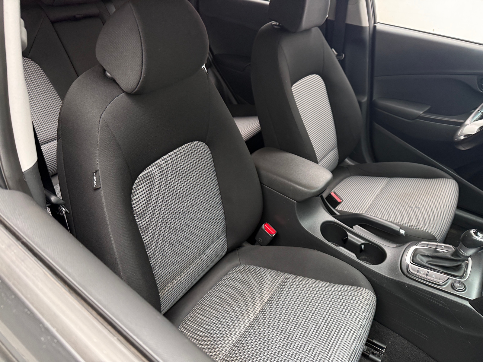 Thumbnail: 2020 Hyundai Kona - 2