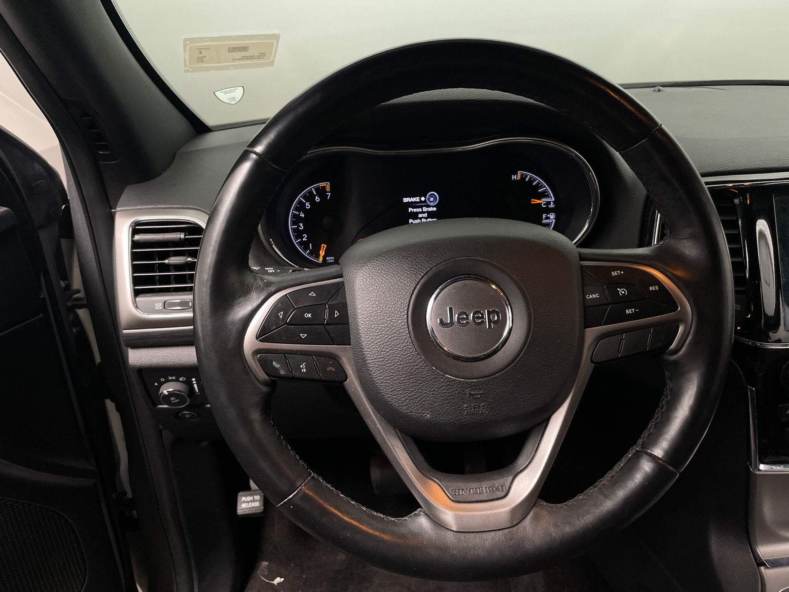 Thumbnail: 2019 Jeep Grand Cherokee - 5