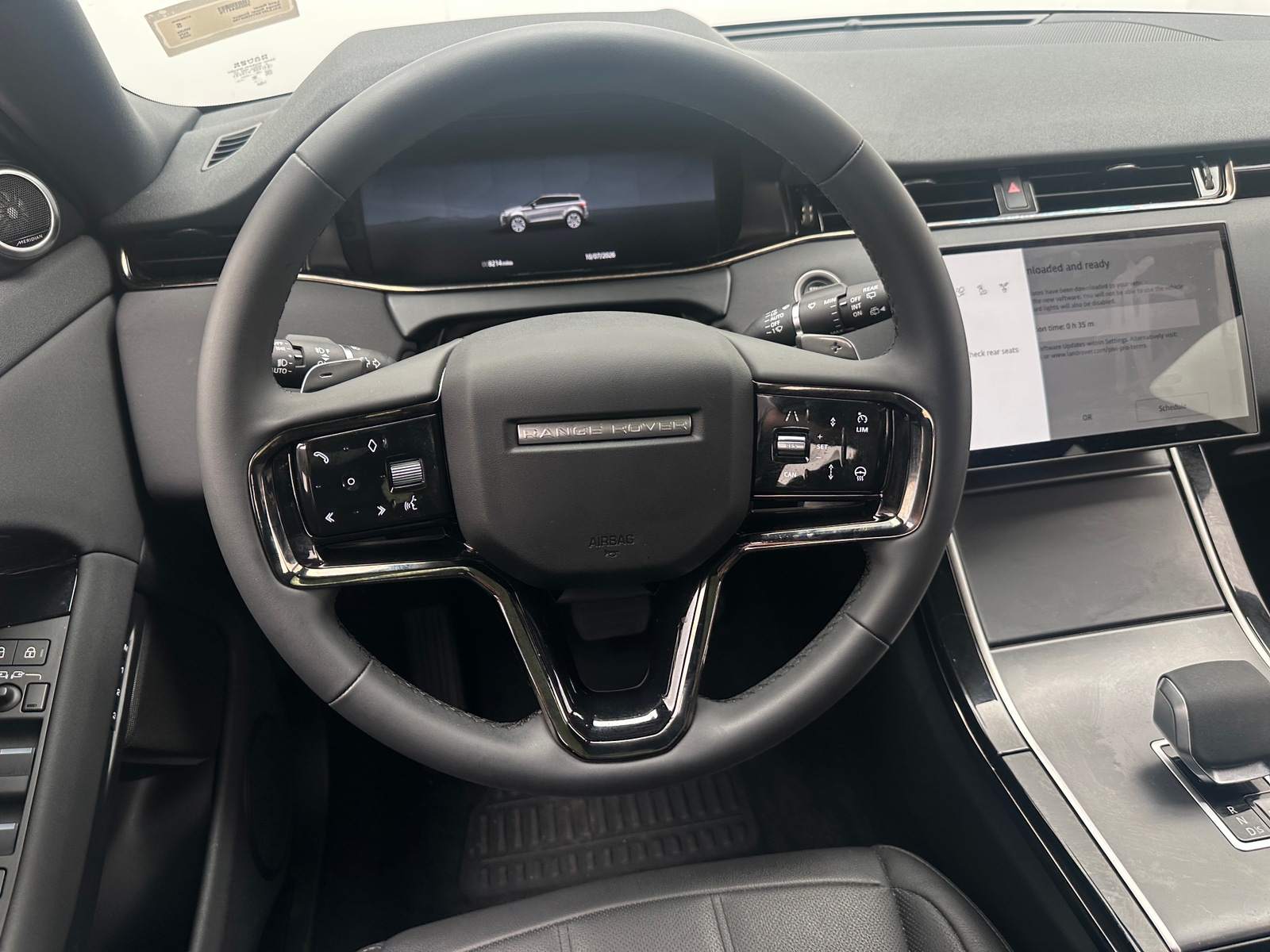 Thumbnail: 2026 Land Rover Range Rover Evoque - 4