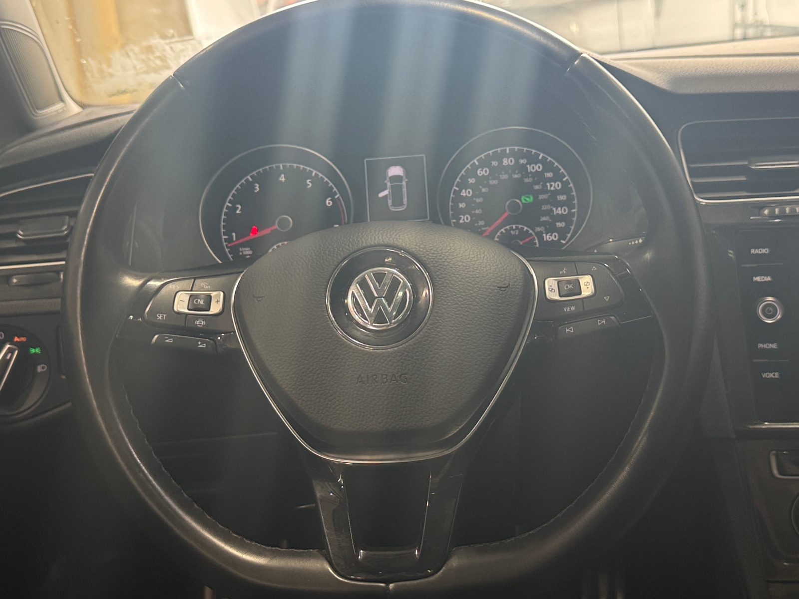 Thumbnail: 2019 Volkswagen Golf - 4