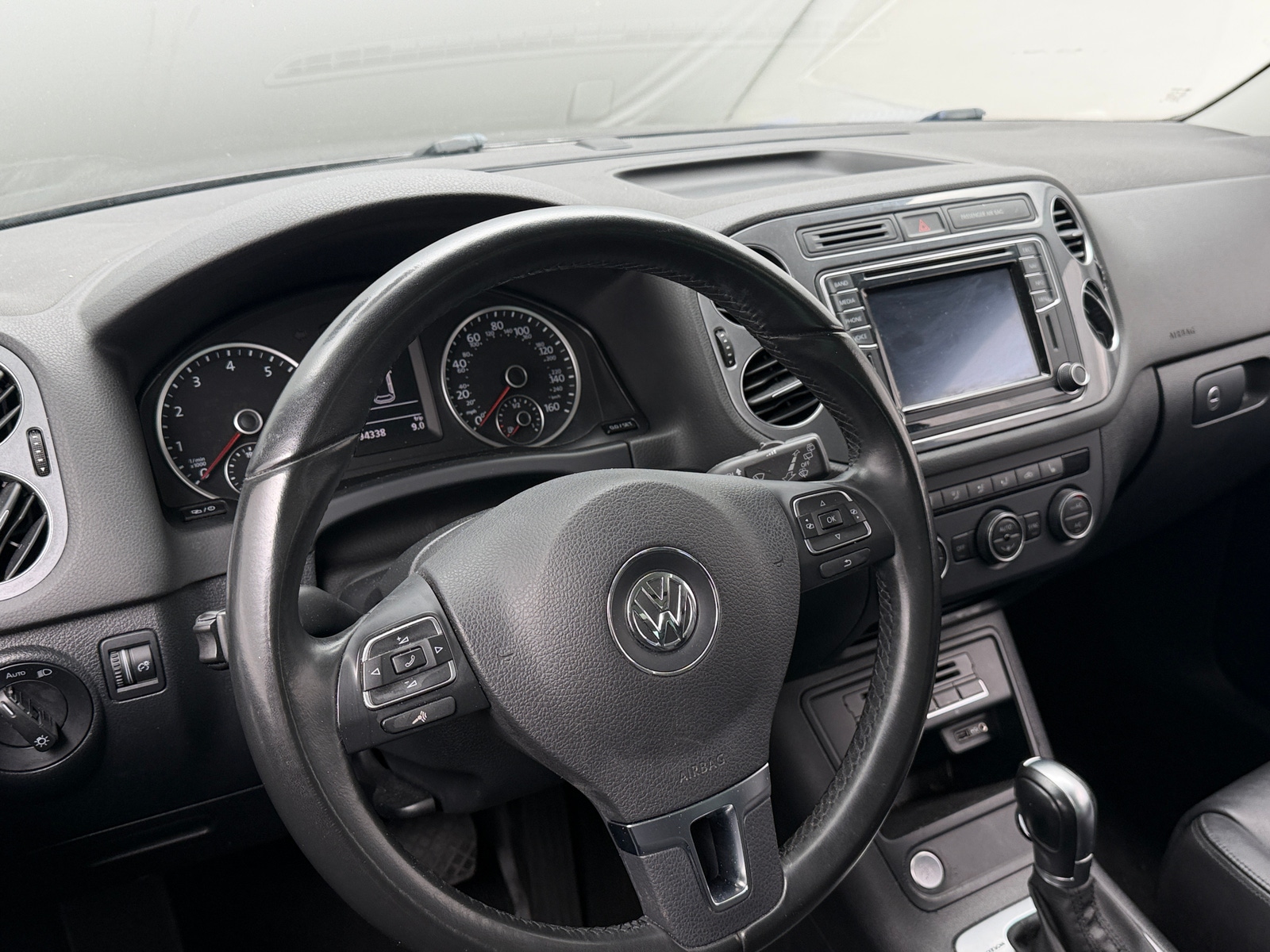 Thumbnail: 2016 Volkswagen Tiguan - 5