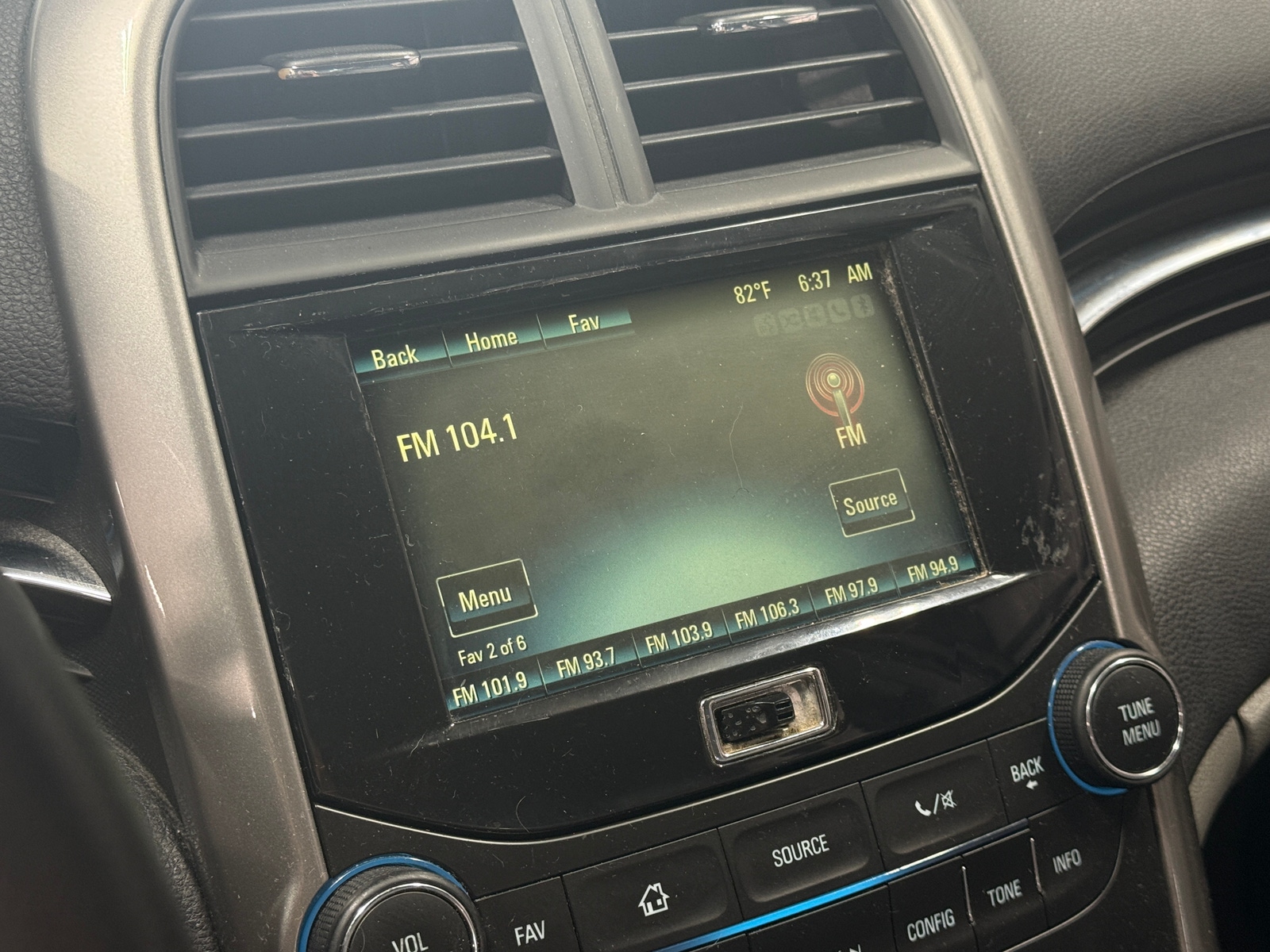 Thumbnail: 2014 Chevrolet Malibu - 4