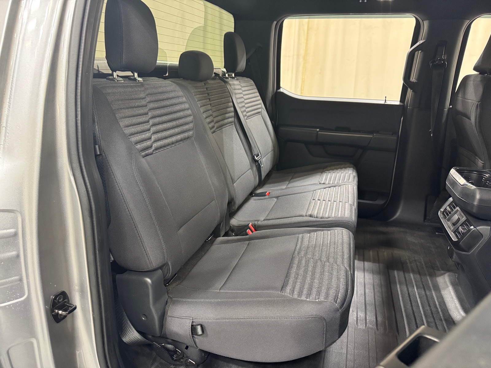 Thumbnail: 2022 Ford Econoline - 6