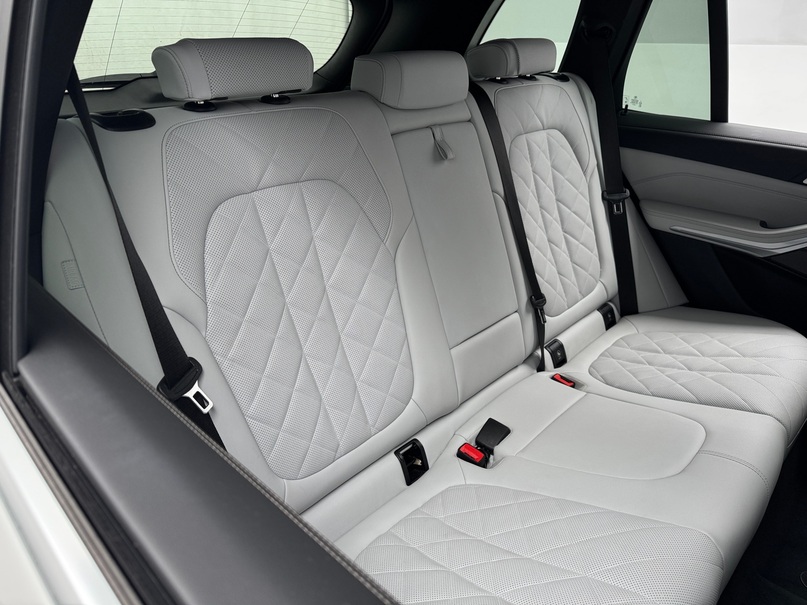 Thumbnail: 2026 BMW X5 - 5