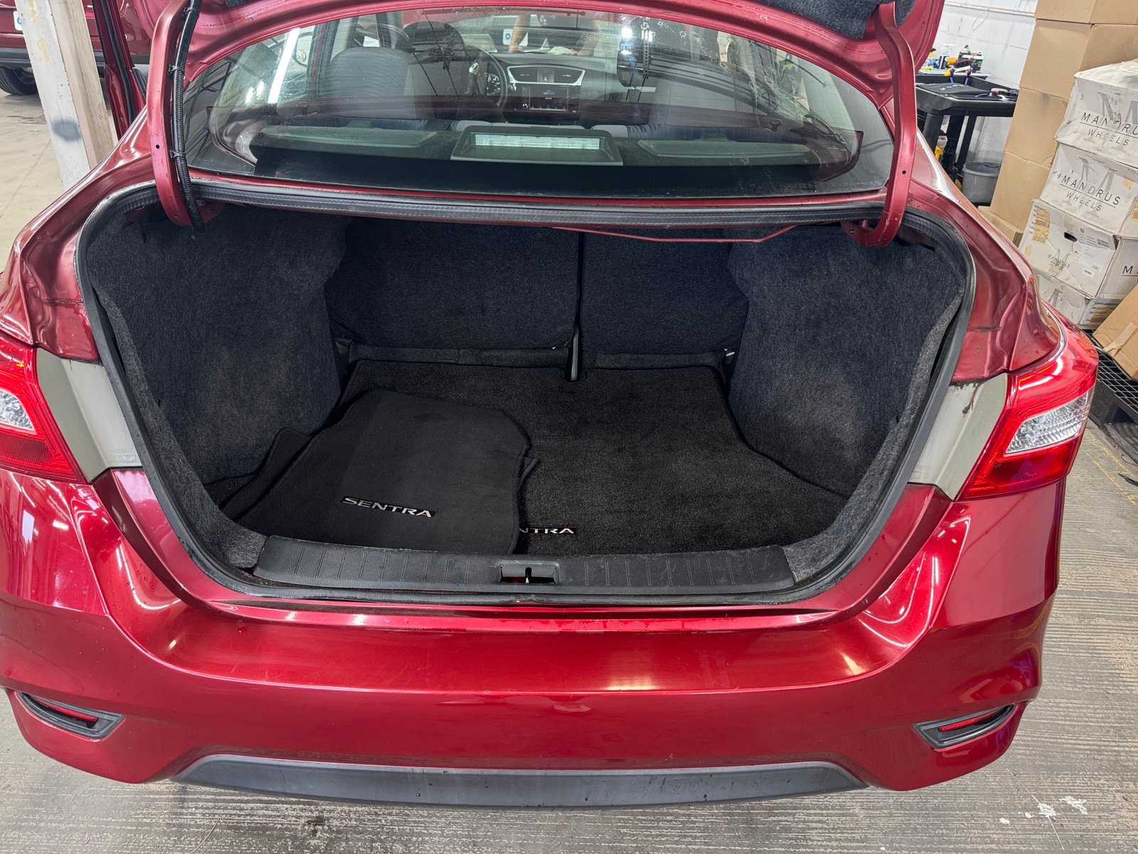 Thumbnail: 2019 Nissan Sentra - 7