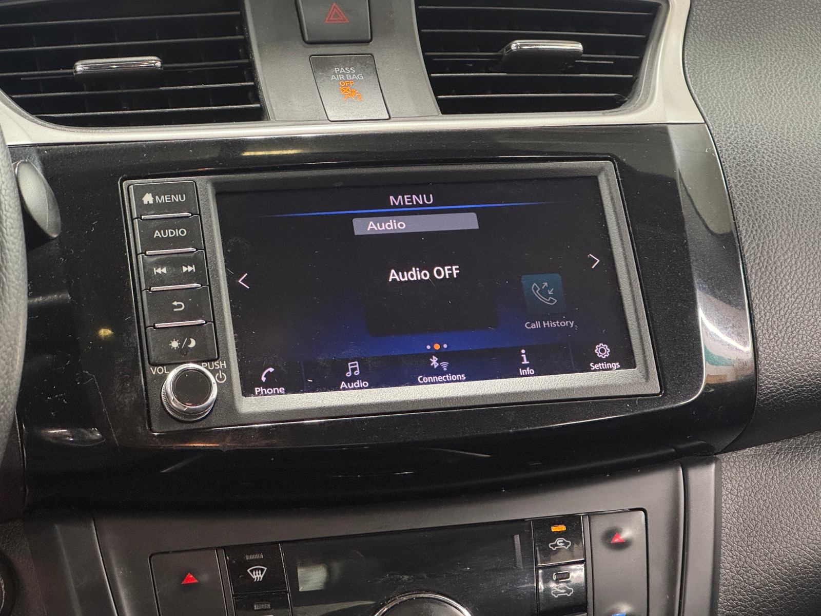 Thumbnail: 2019 Nissan Sentra - 4