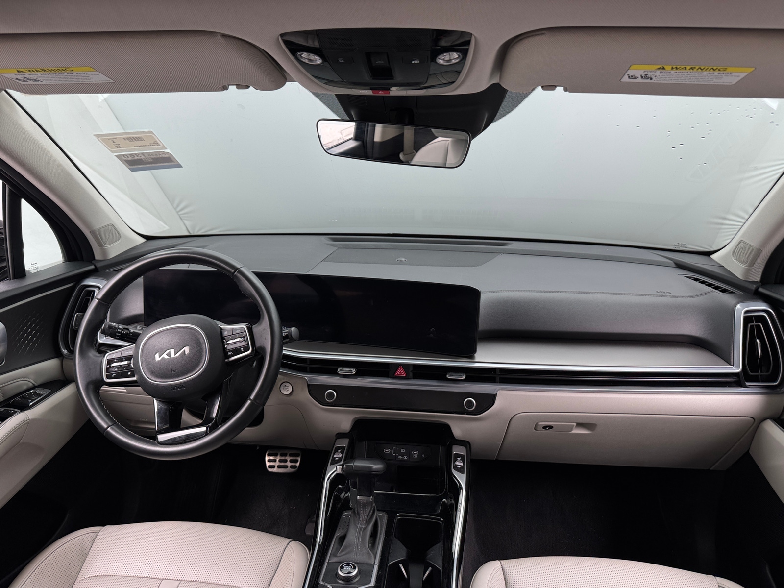 Thumbnail: 2024 Kia Sorento - 3