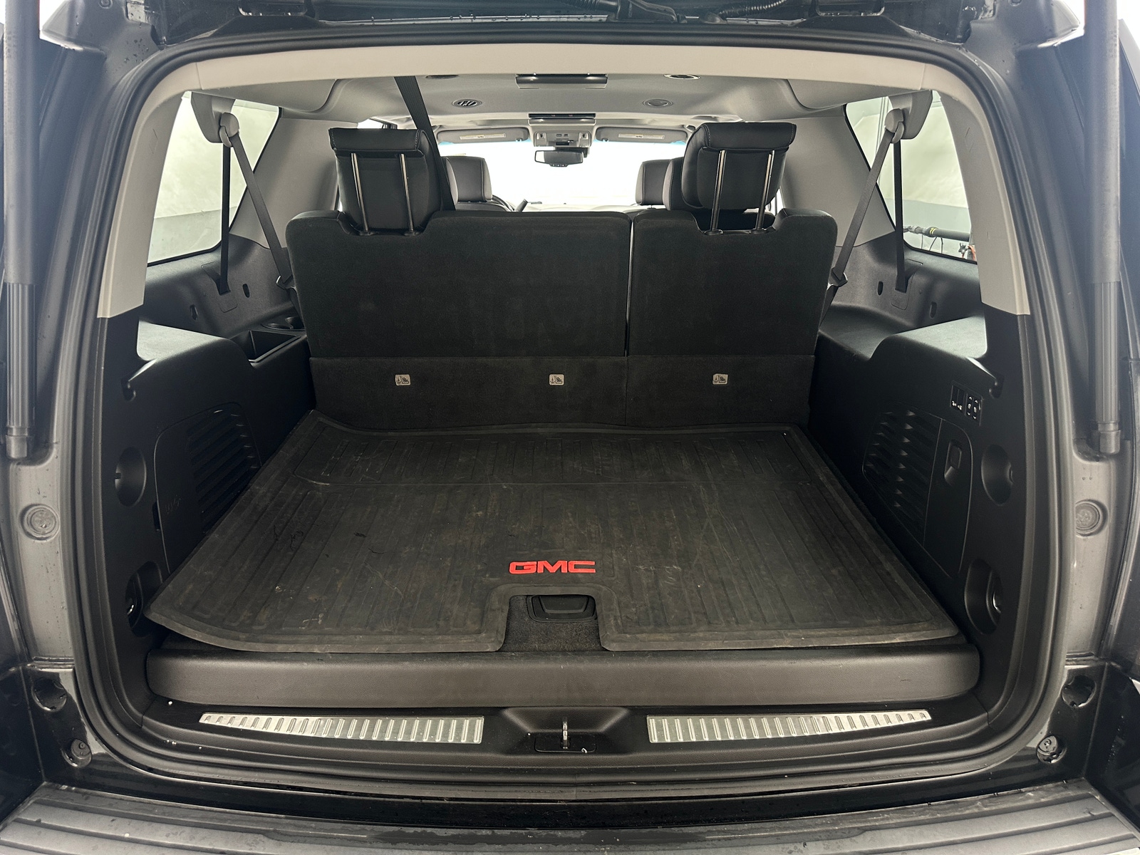 Thumbnail: 2019 GMC Yukon XL - 6