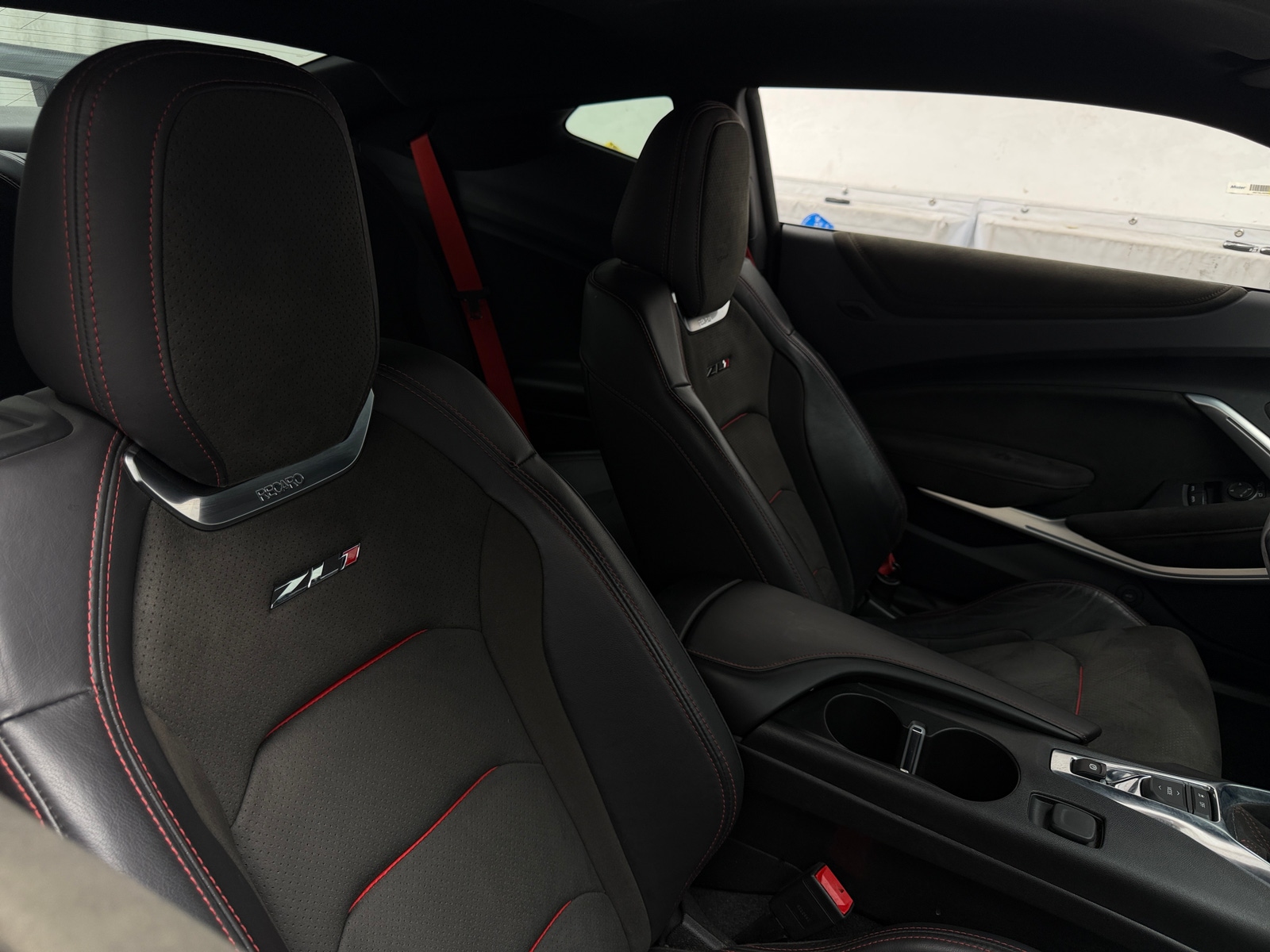 Thumbnail: 2018 Chevrolet Camaro - 2
