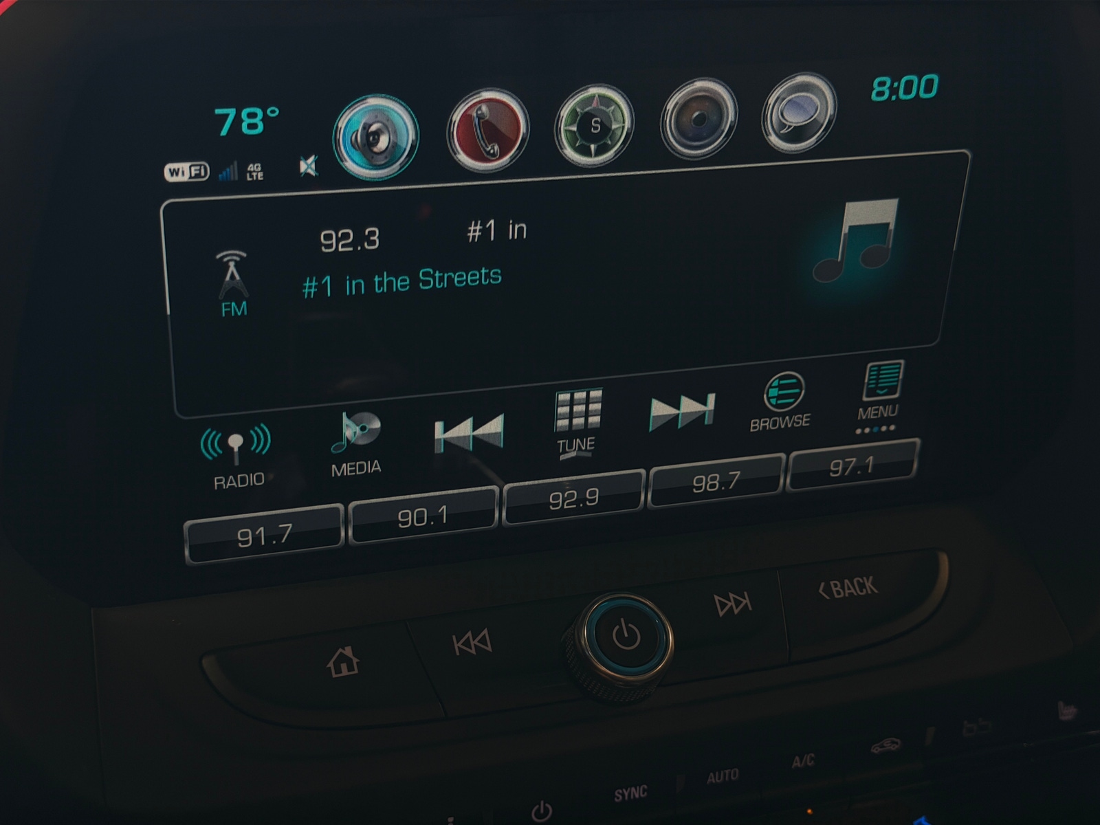Thumbnail: 2018 Chevrolet Camaro - 3