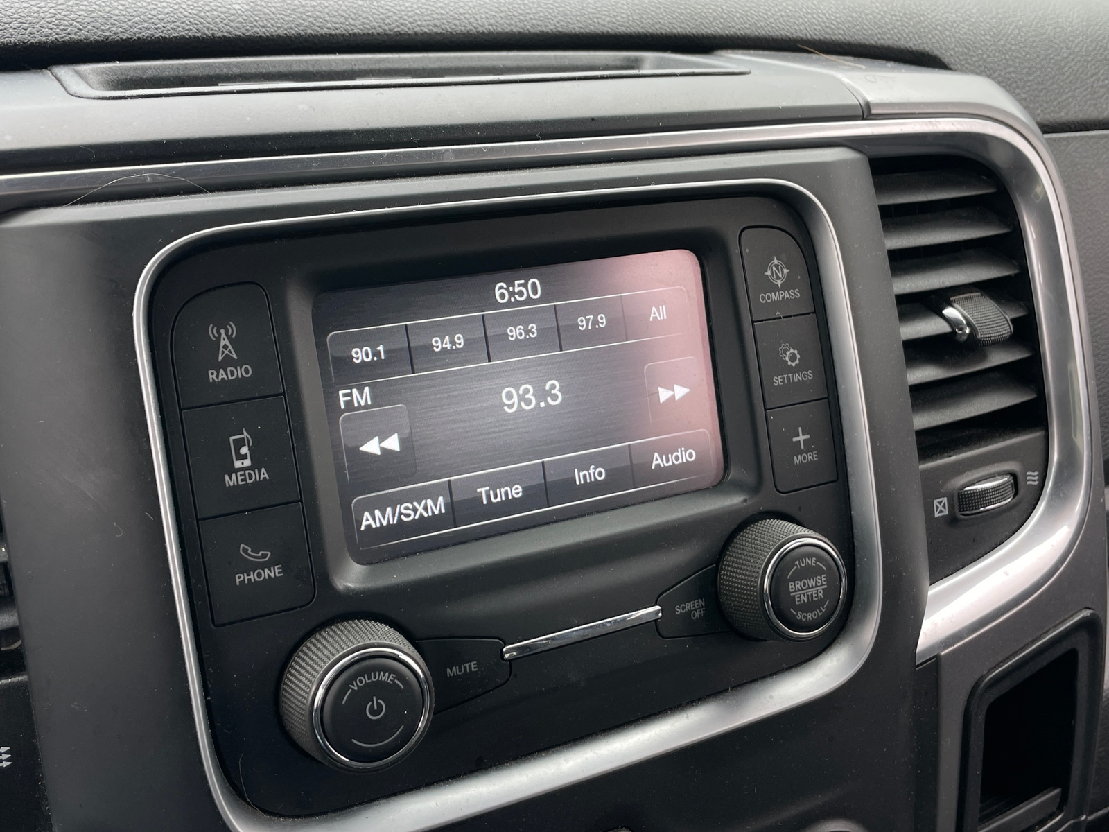 Thumbnail: 2024 RAM 1500 Classic - 4