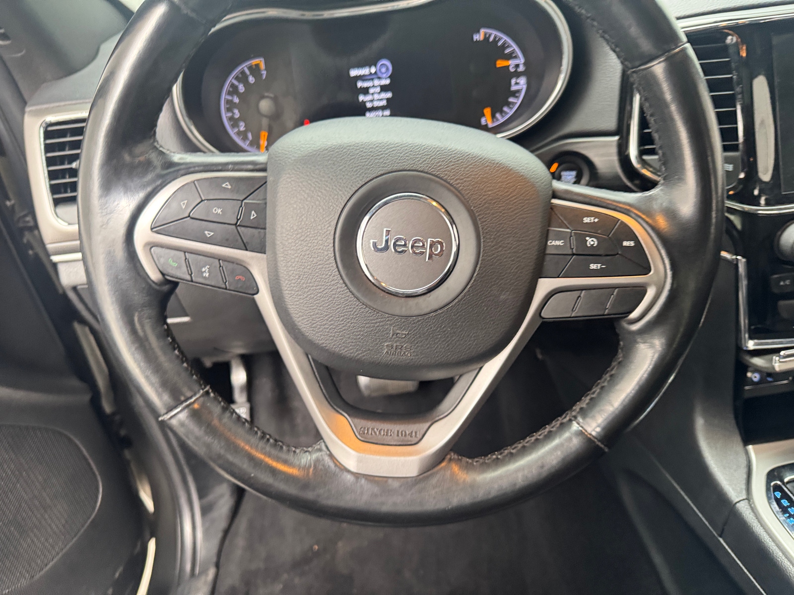 Thumbnail: 2020 Jeep Grand Cherokee - 4