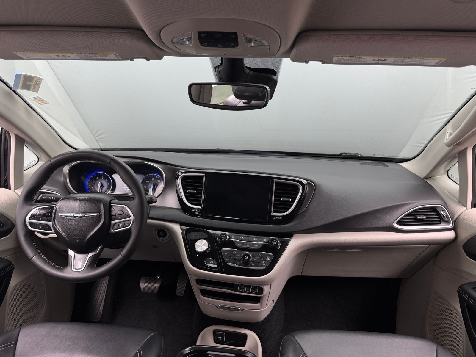 Thumbnail: 2024 Chrysler Pacifica - 2