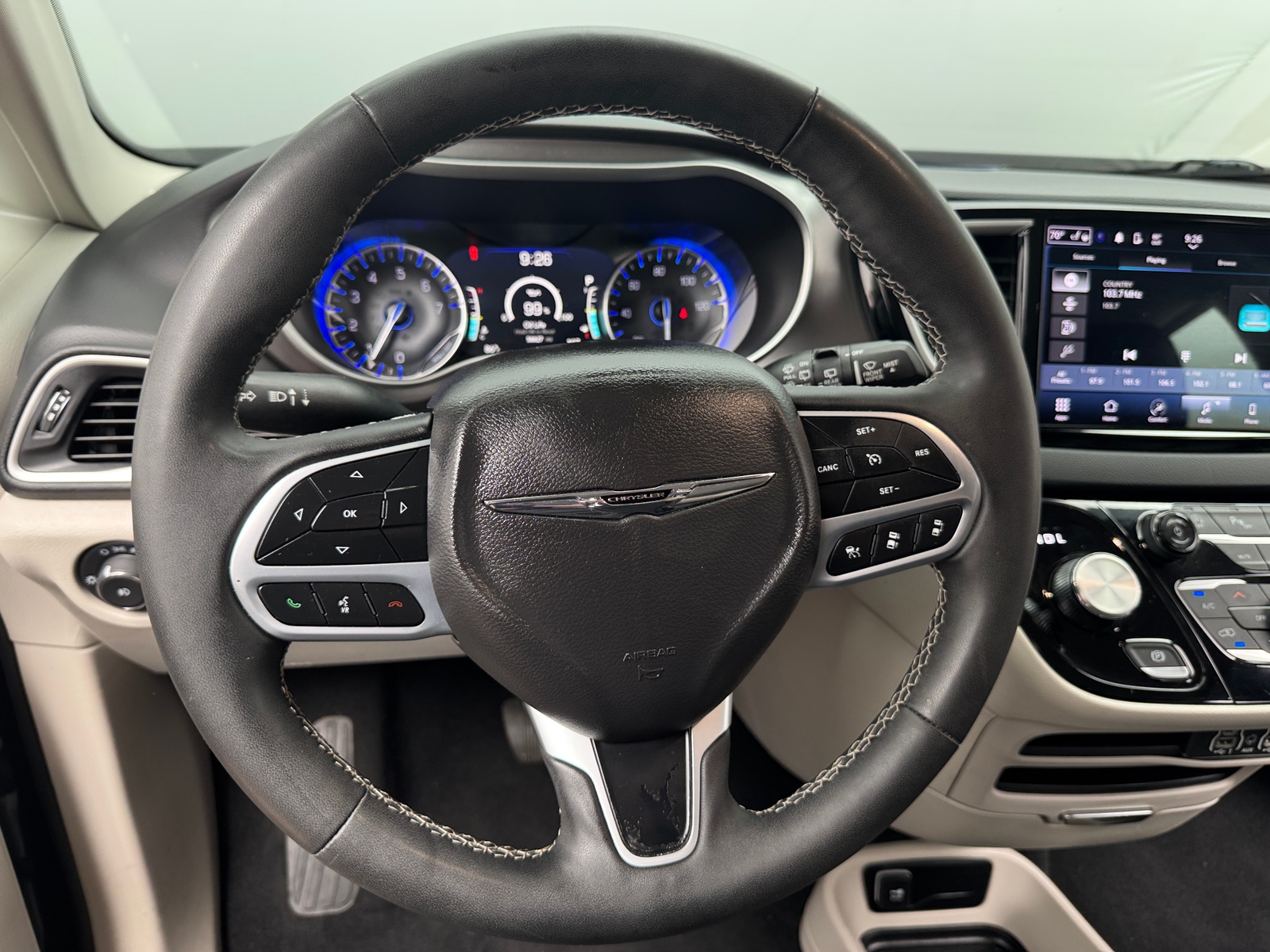 Thumbnail: 2024 Chrysler Pacifica - 4