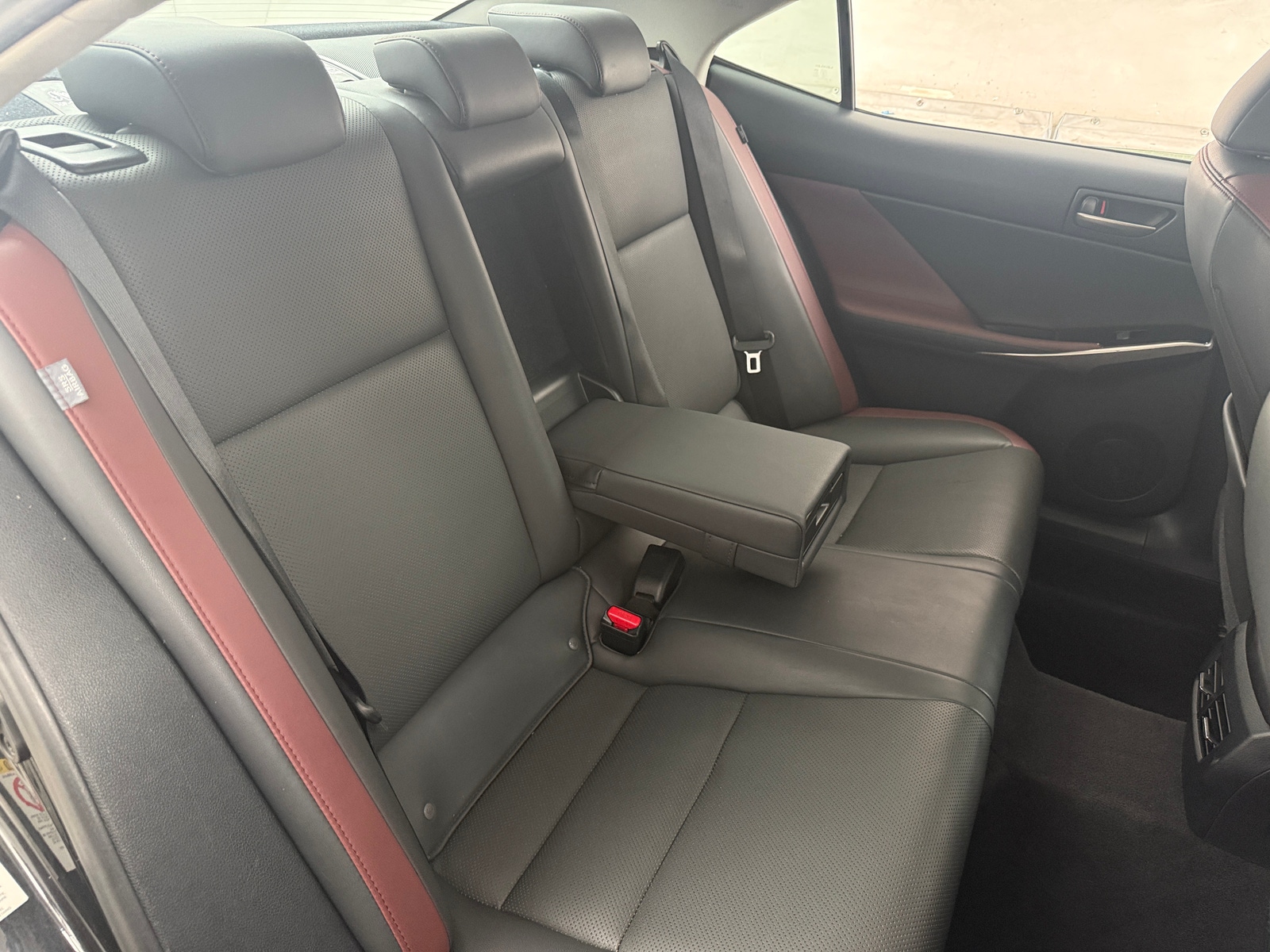 Thumbnail: 2018 Lexus IS - 5
