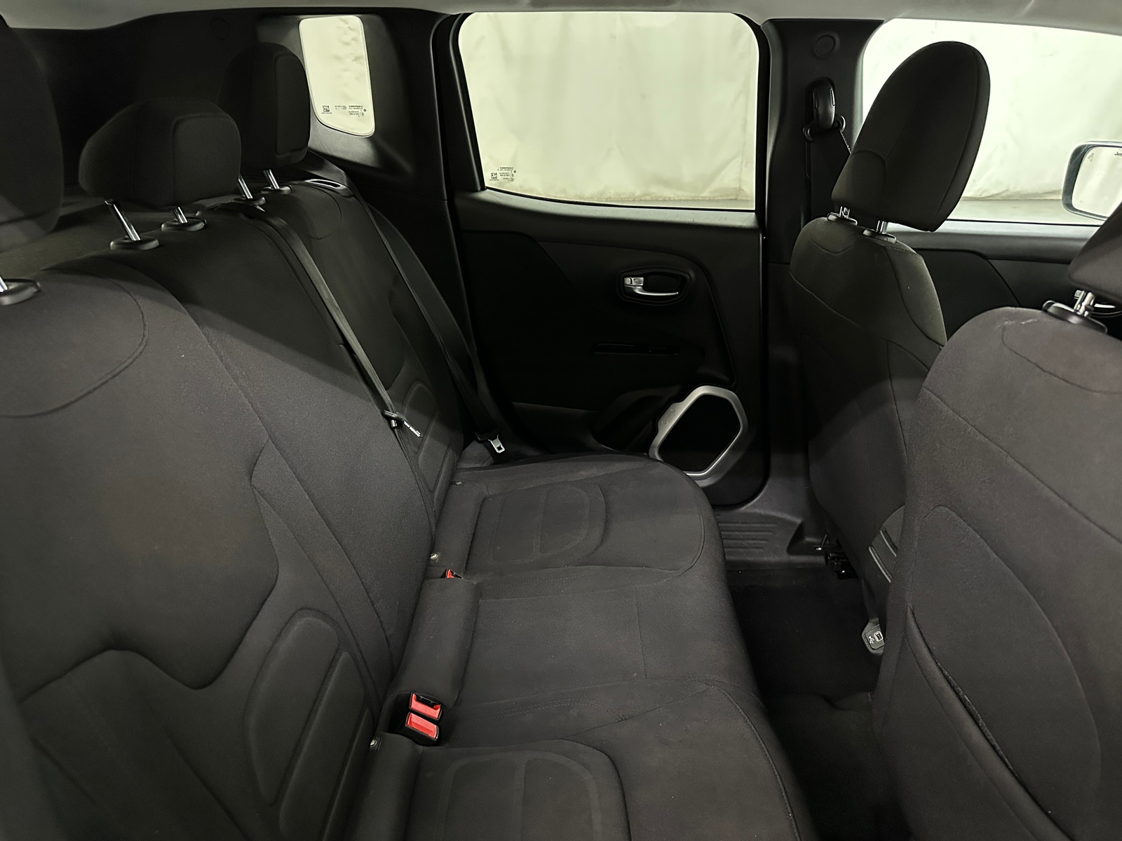 Thumbnail: 2018 Jeep Renegade - 6