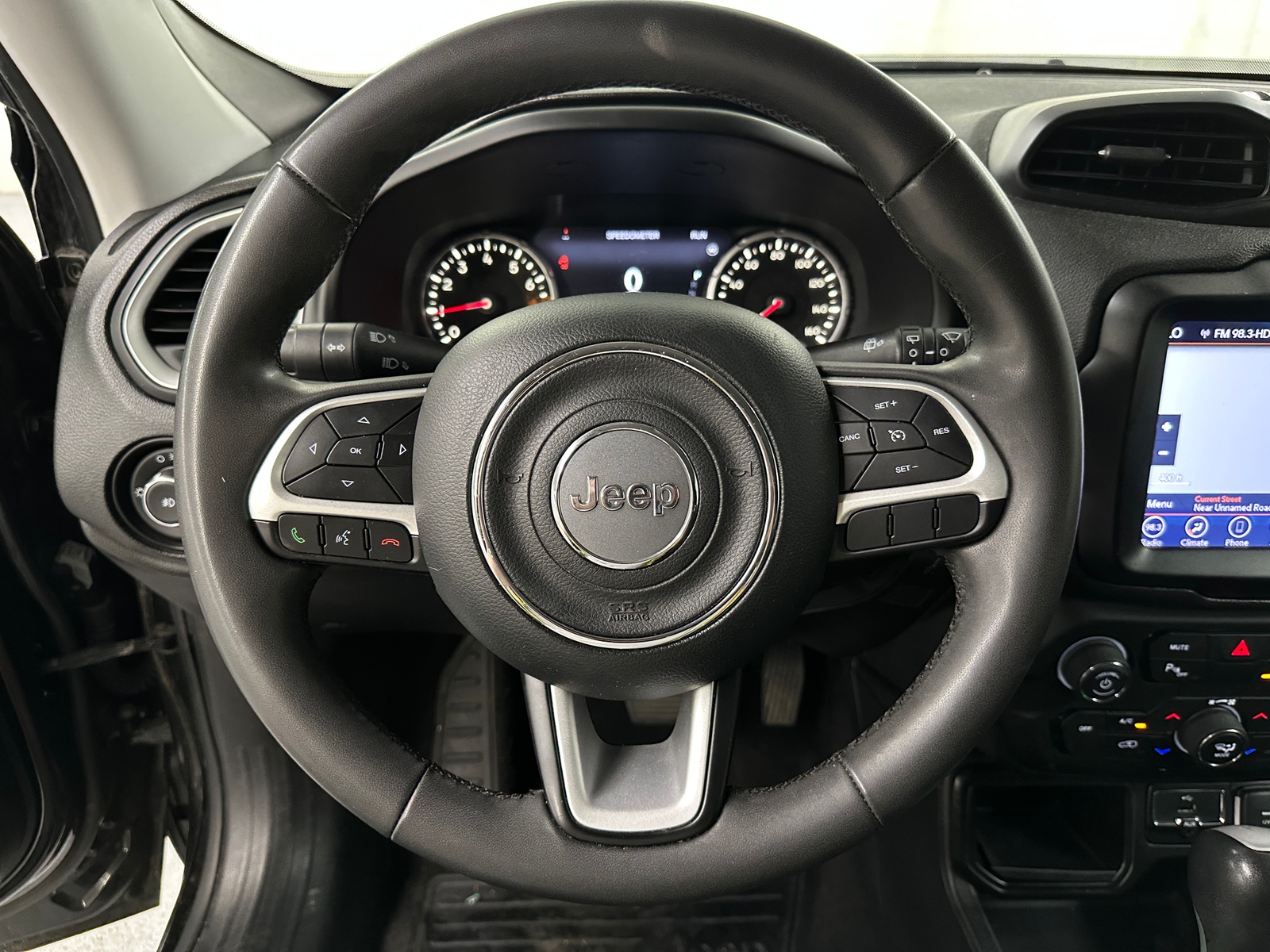 Thumbnail: 2018 Jeep Renegade - 5