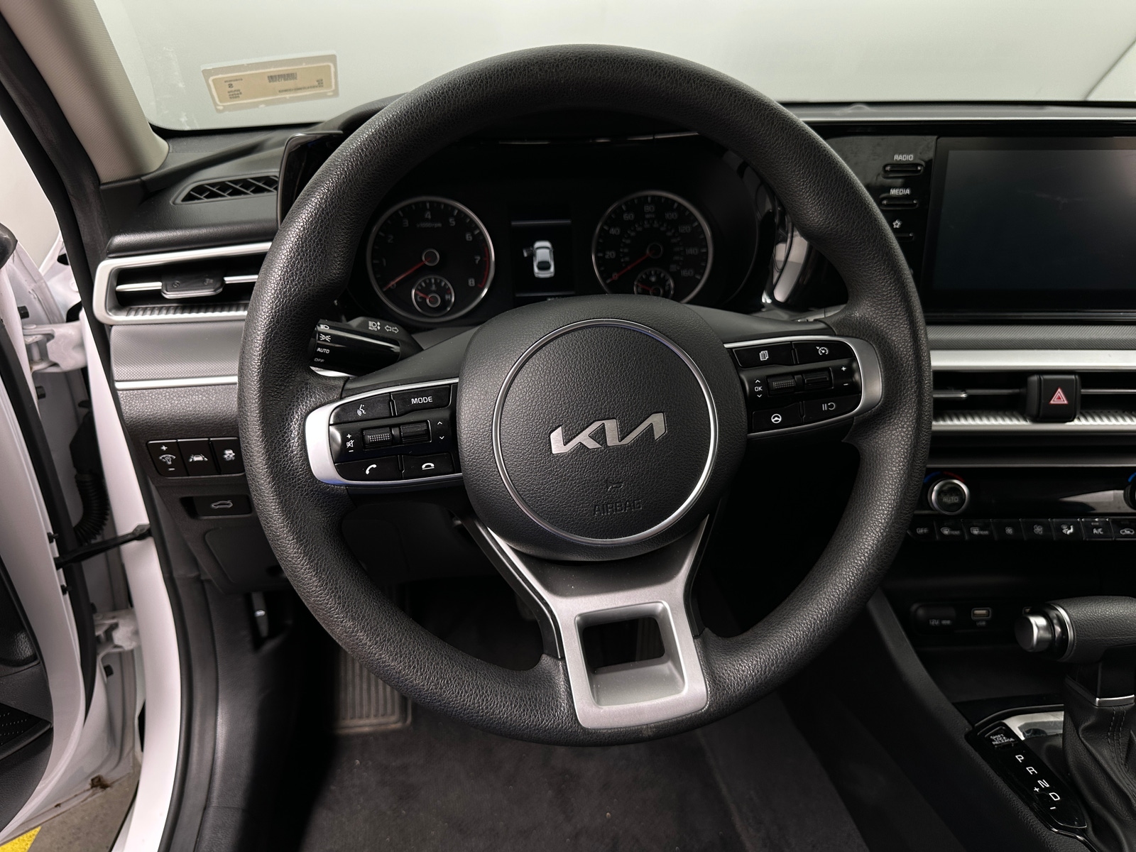 Thumbnail: 2022 Kia K5 - 5
