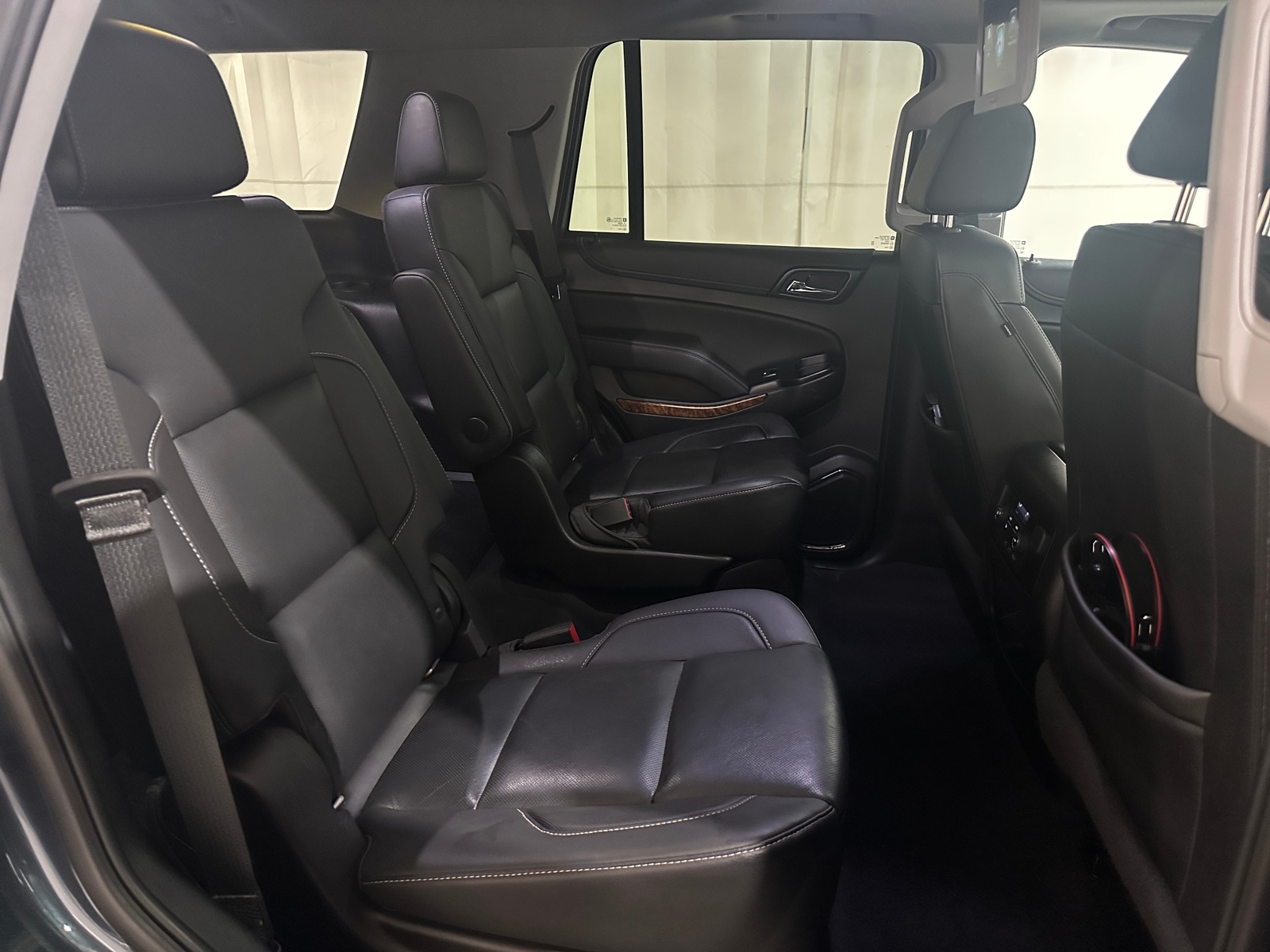 Thumbnail: 2019 Chevrolet Tahoe - 5