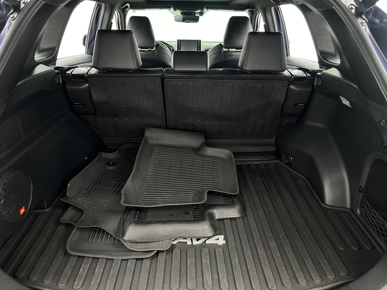 Thumbnail: 2021 Toyota RAV4 - 6