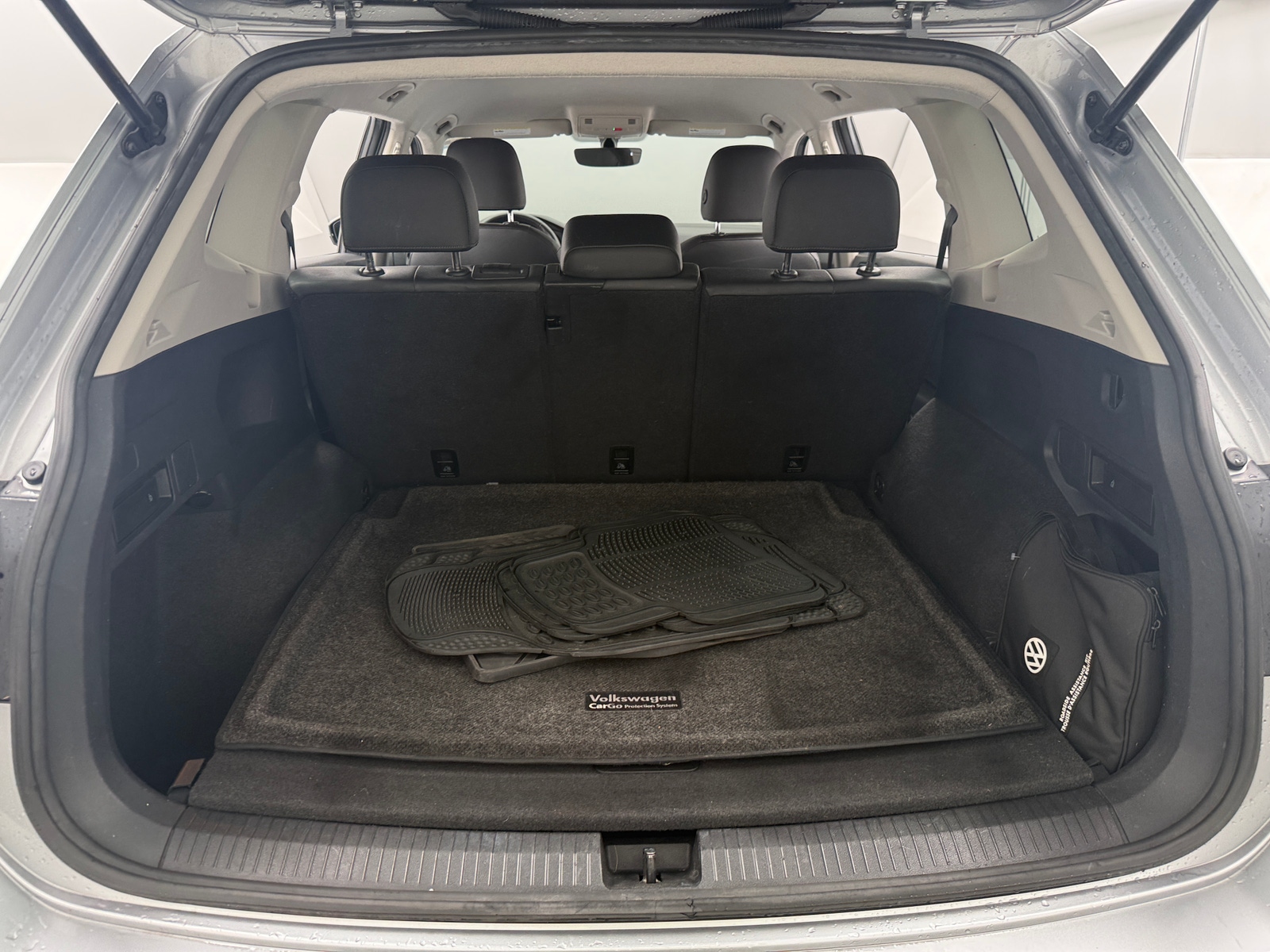 Thumbnail: 2020 Volkswagen Tiguan - 6