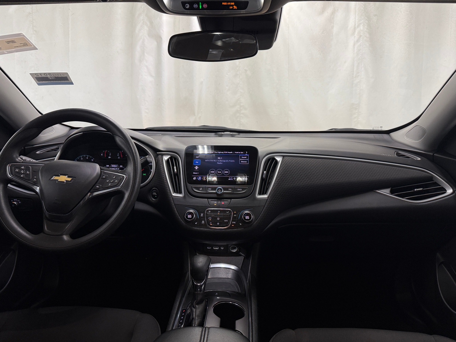 Thumbnail: 2023 Chevrolet Malibu - 3