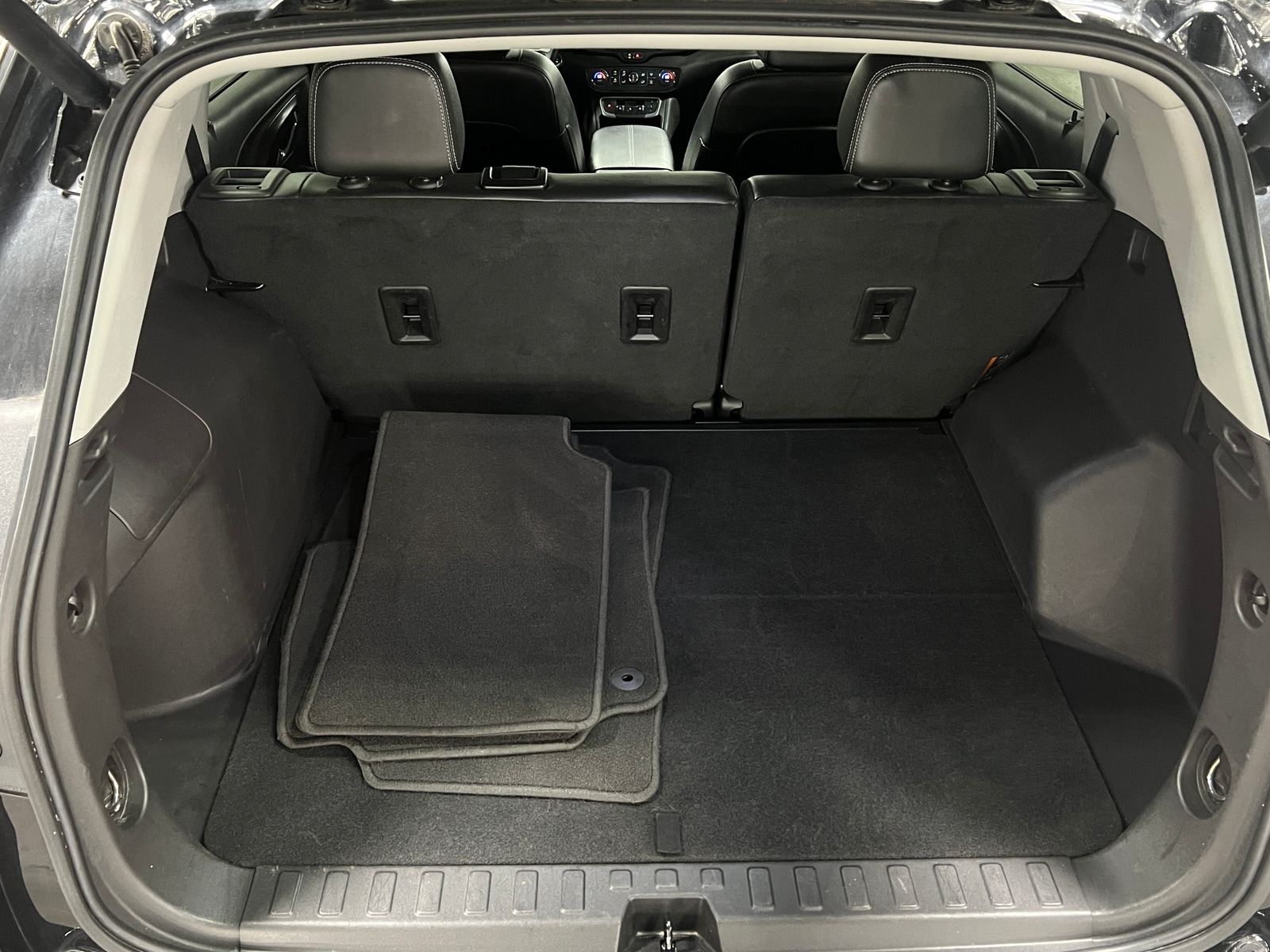 Thumbnail: 2024 GMC Terrain - 6