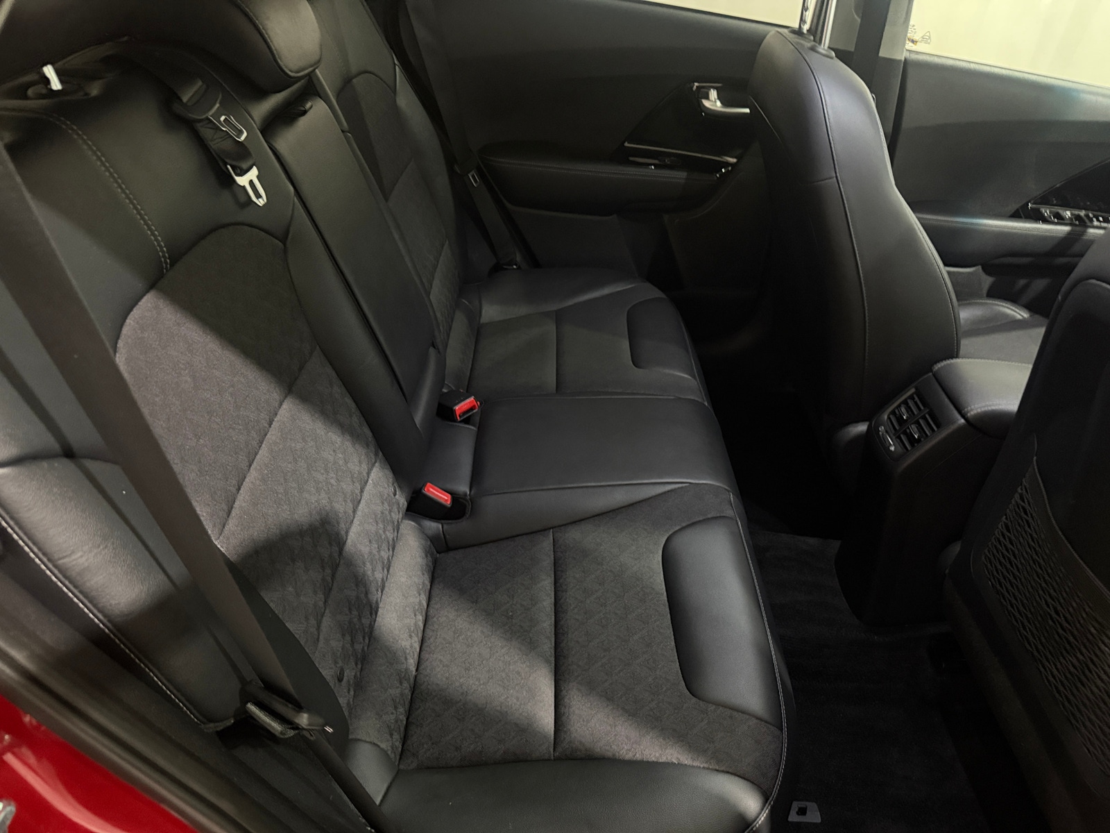 Thumbnail: 2021 Kia Niro - 5