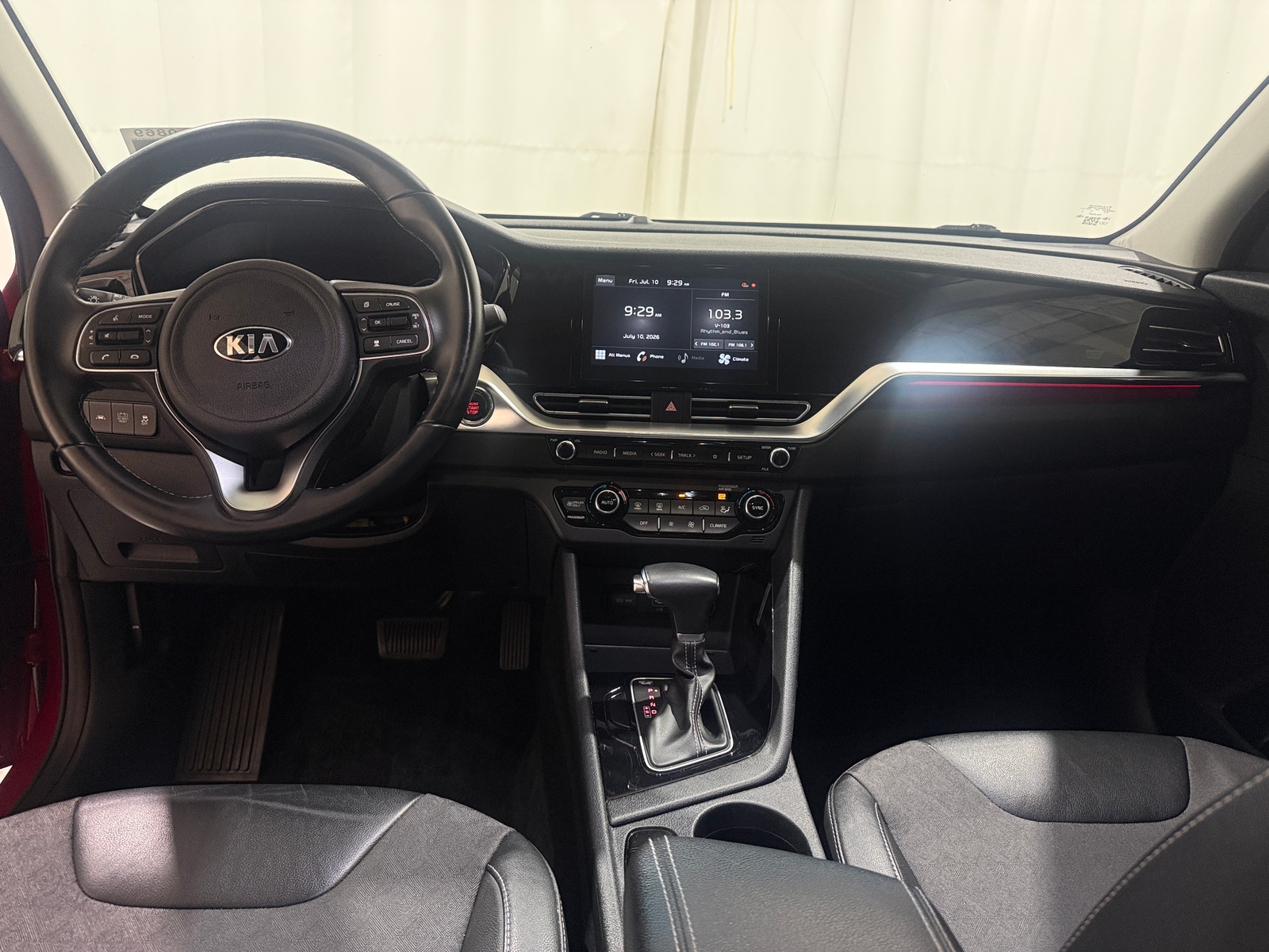 Thumbnail: 2021 Kia Niro - 2