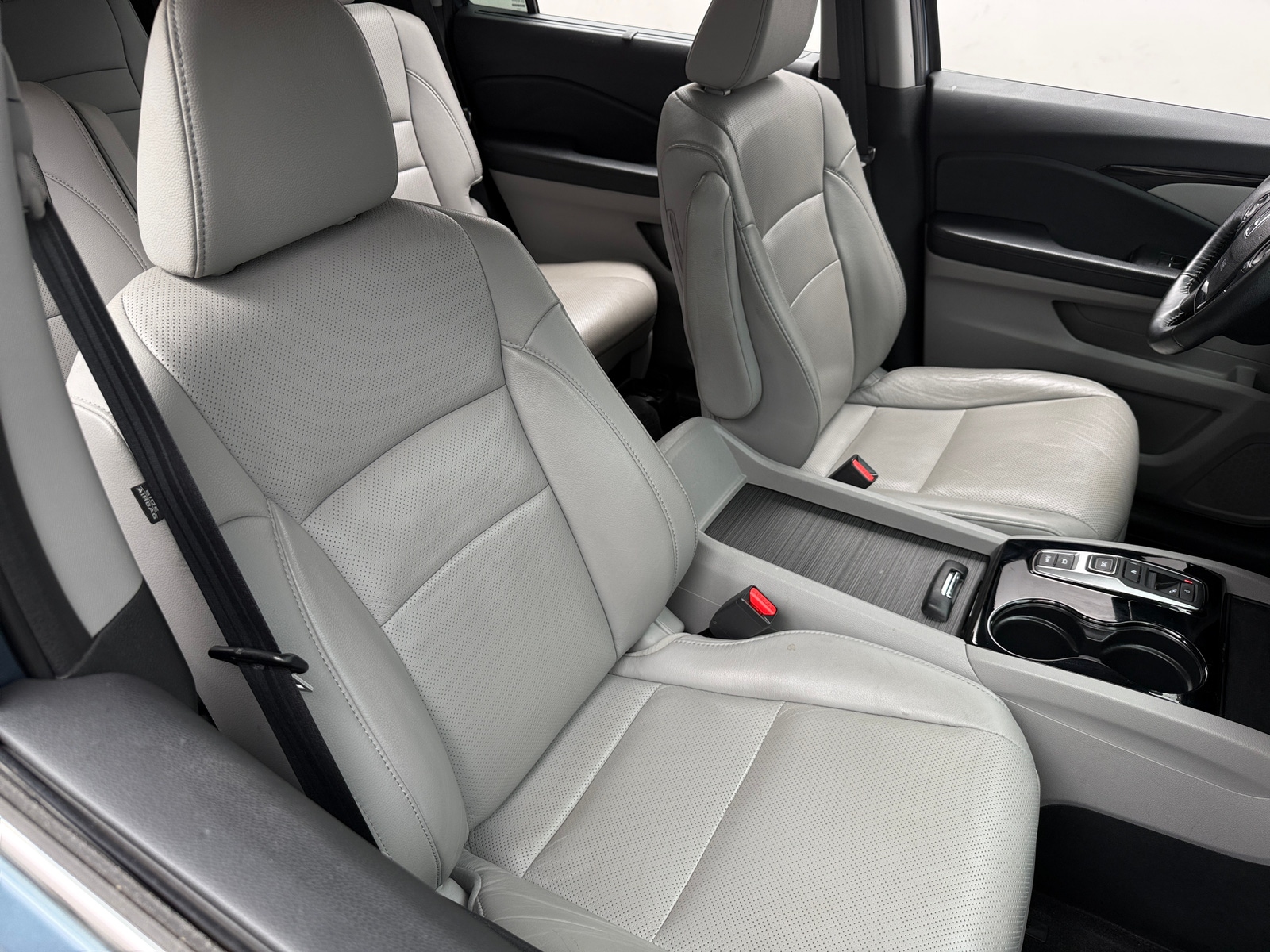 Thumbnail: 2016 Honda Pilot - 2