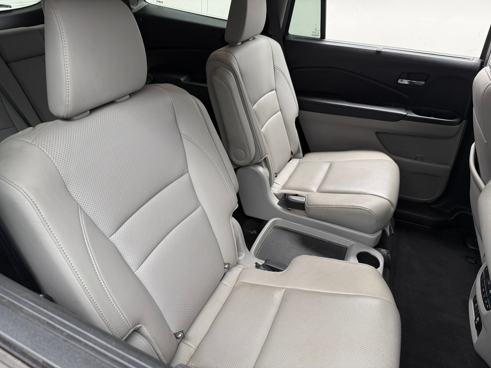 Thumbnail: 2016 Honda Pilot - 6