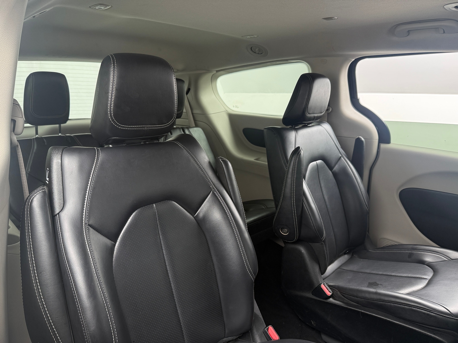 Thumbnail: 2024 Chrysler Pacifica - 6
