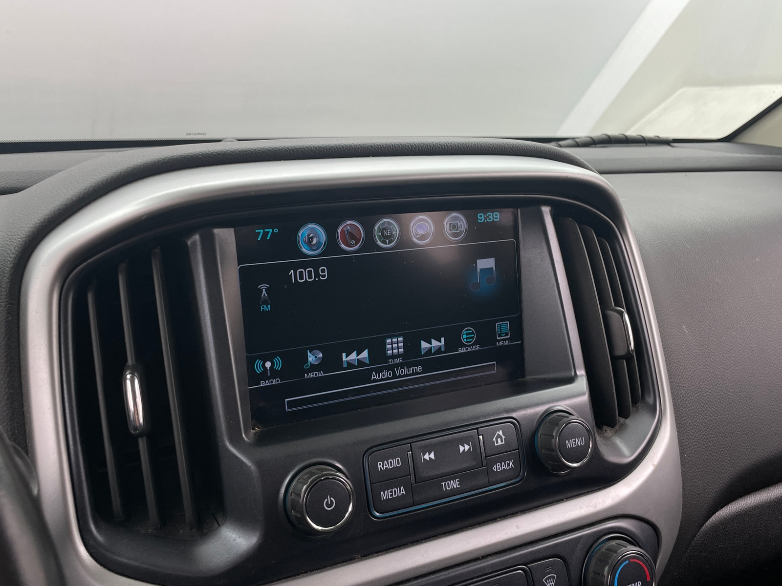 Thumbnail: 2018 Chevrolet Colorado - 4