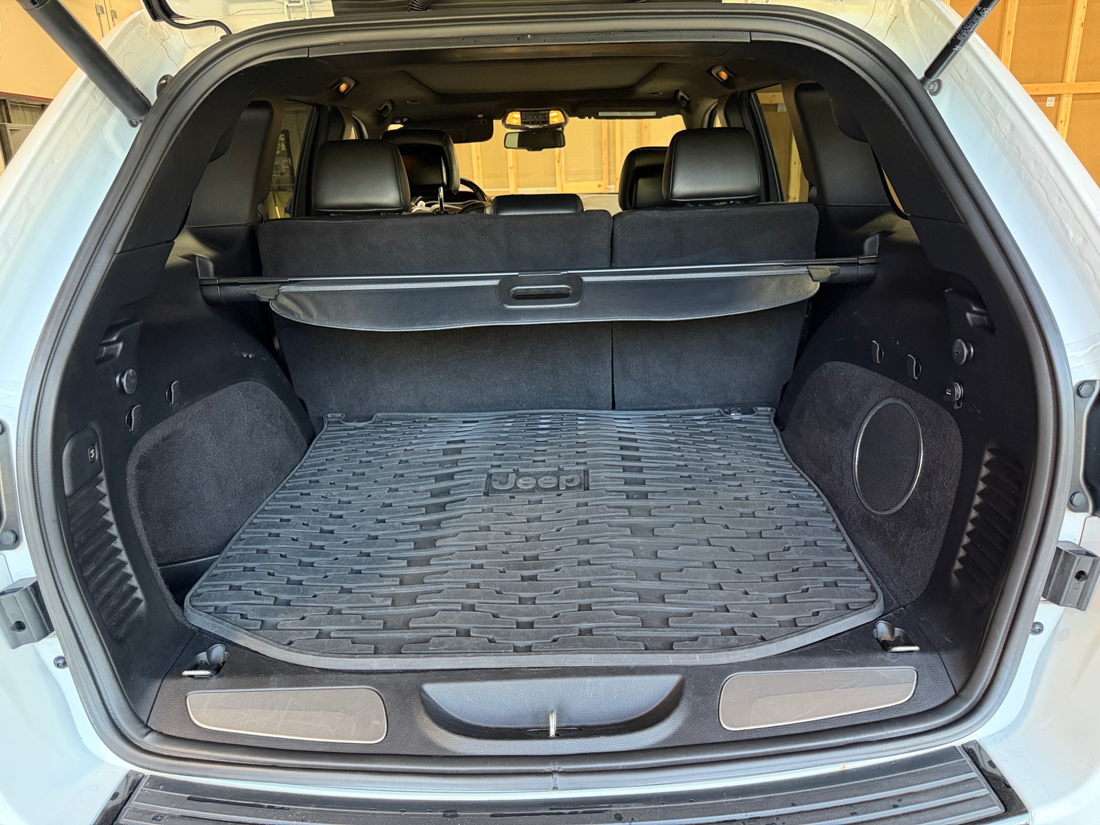 Thumbnail: 2015 Jeep Grand Cherokee - 6