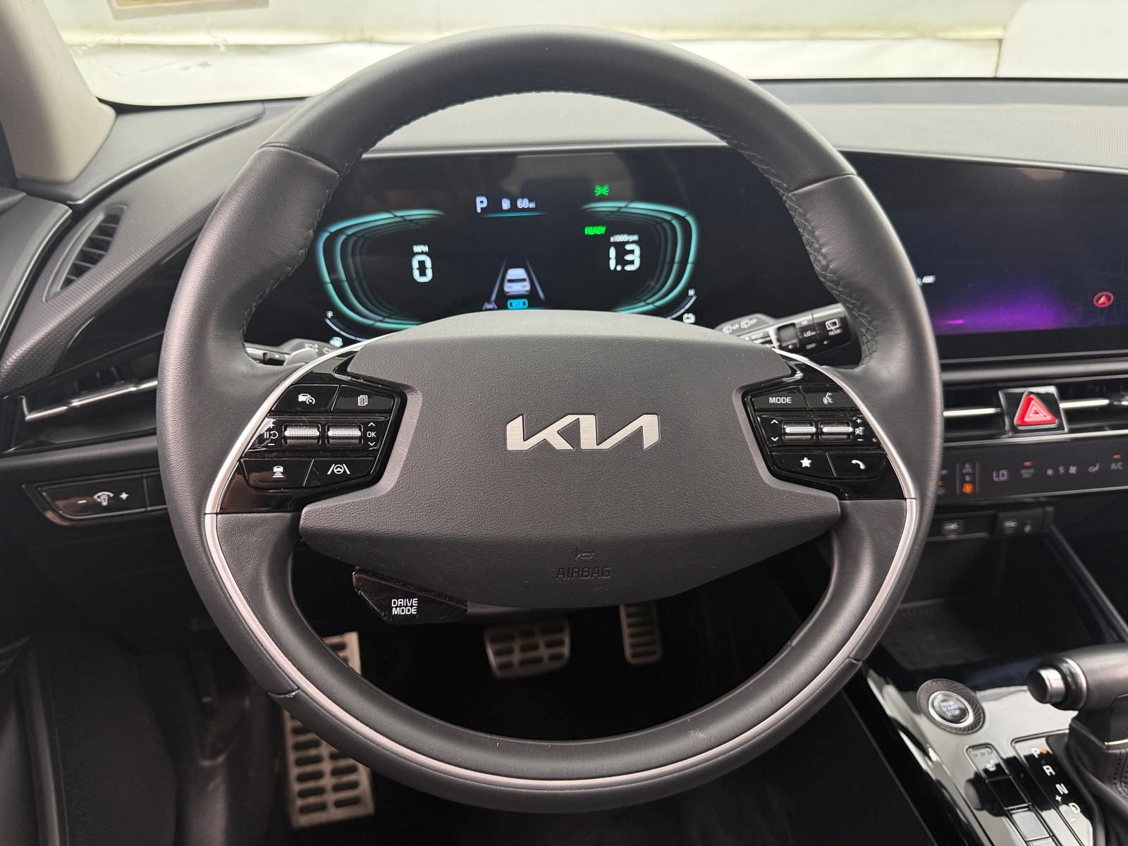Thumbnail: 2023 Kia Niro - 5