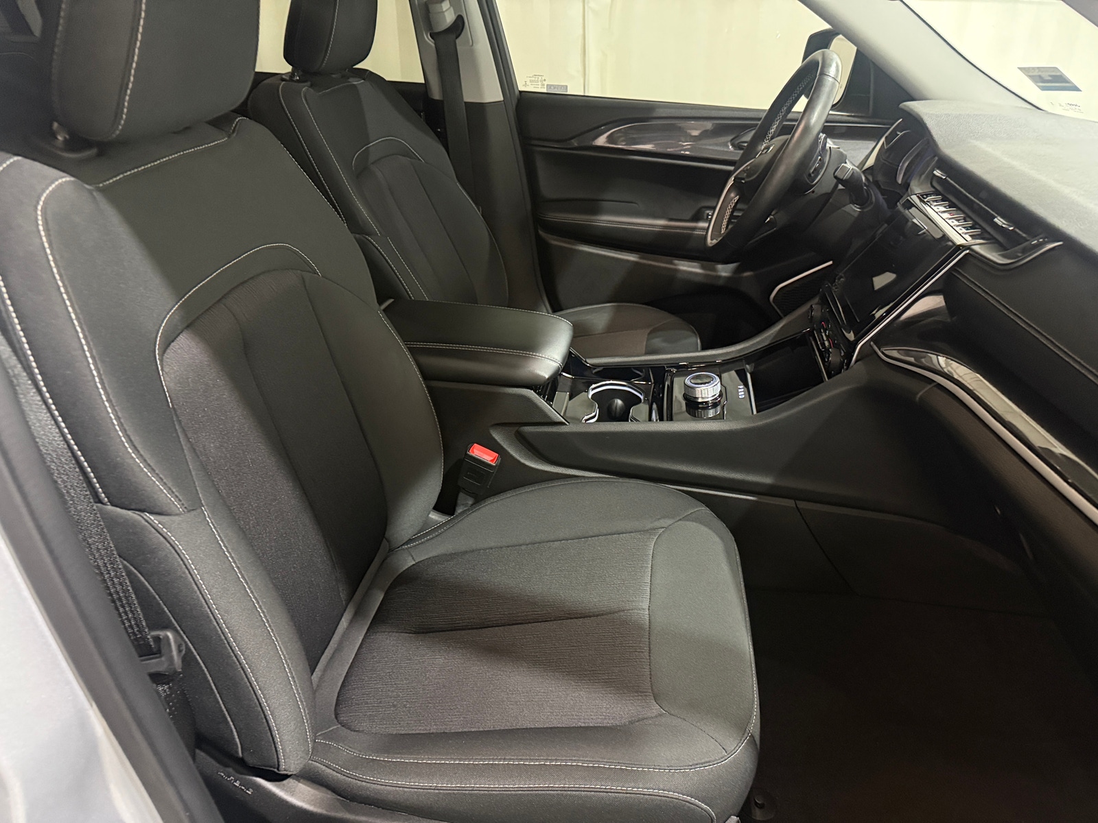 Thumbnail: 2021 Jeep Grand Cherokee L - 2