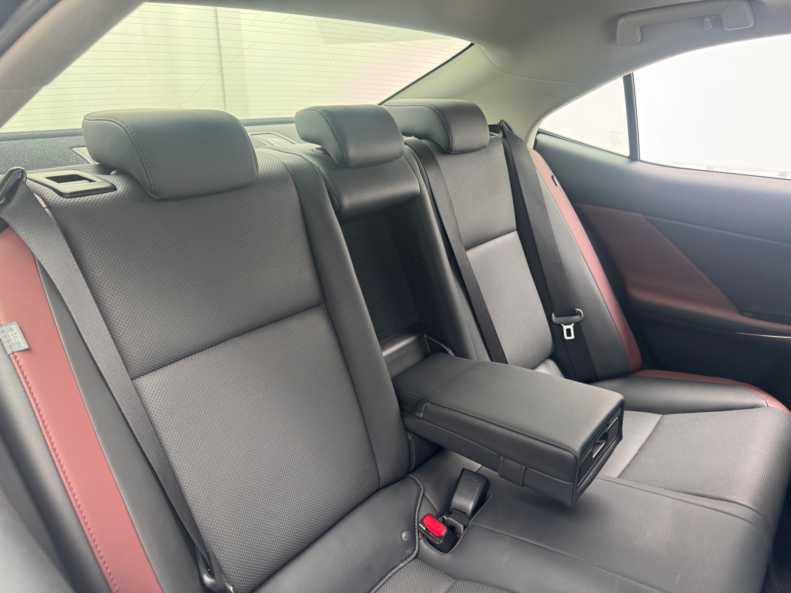 Thumbnail: 2018 Lexus IS - 5